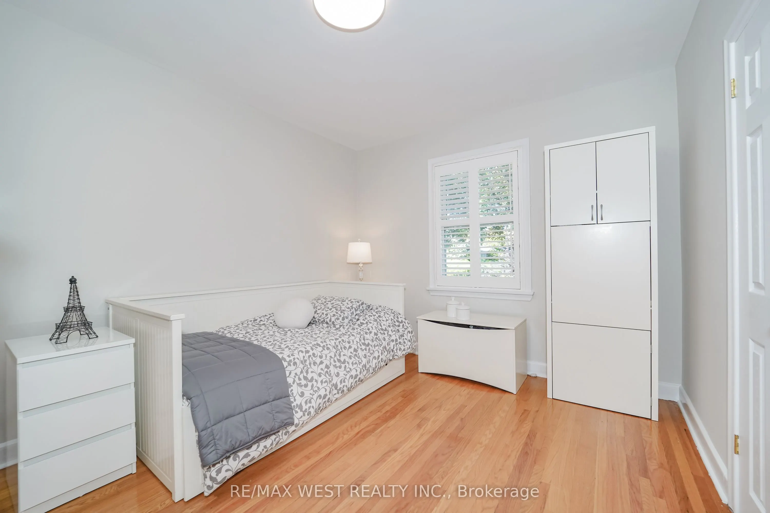 18 Nashland Avenue