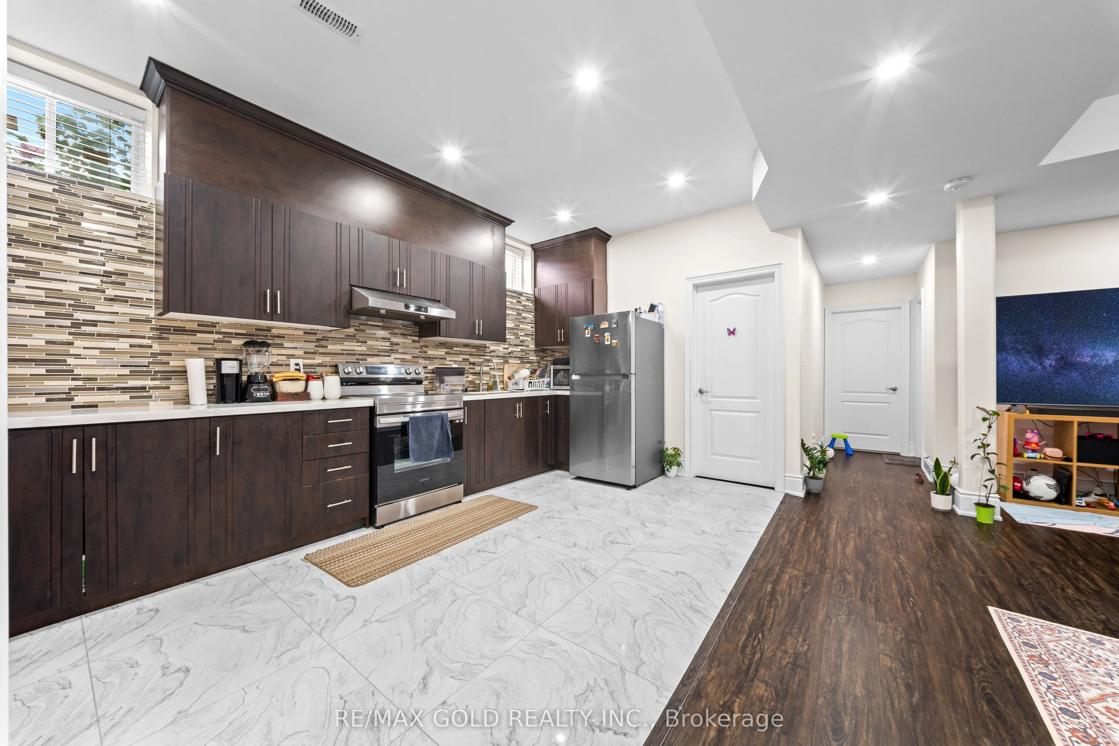 54 Gordon  Randle Drive