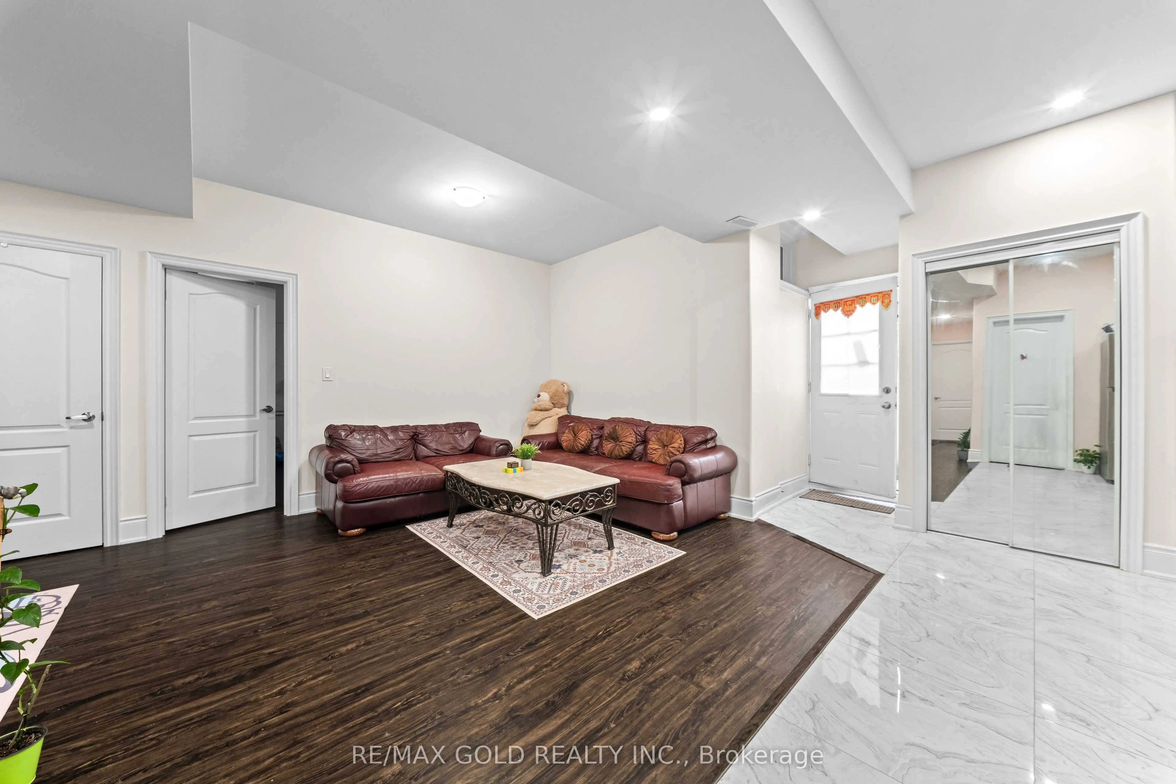 54 Gordon  Randle Drive