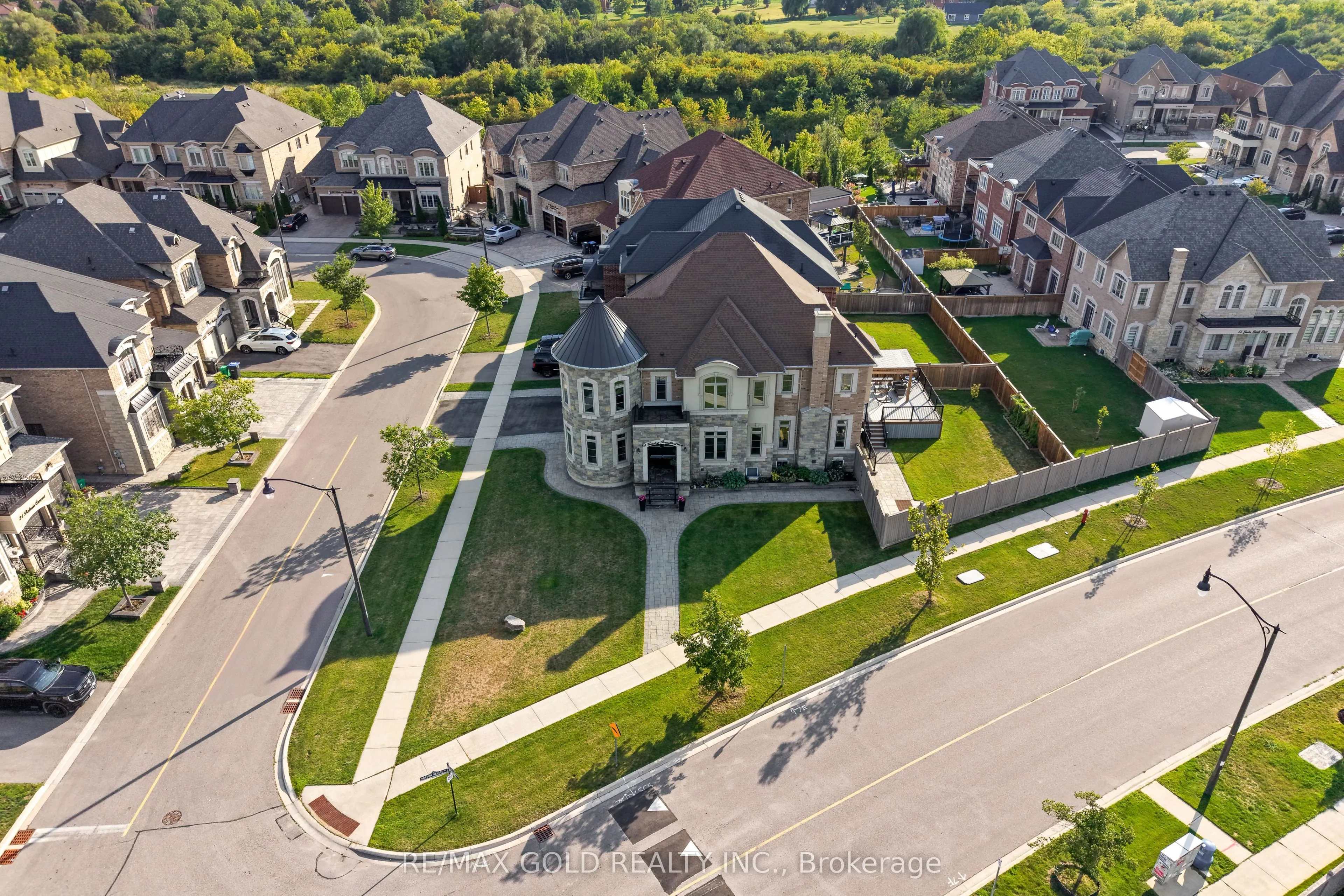 54 Gordon  Randle Drive