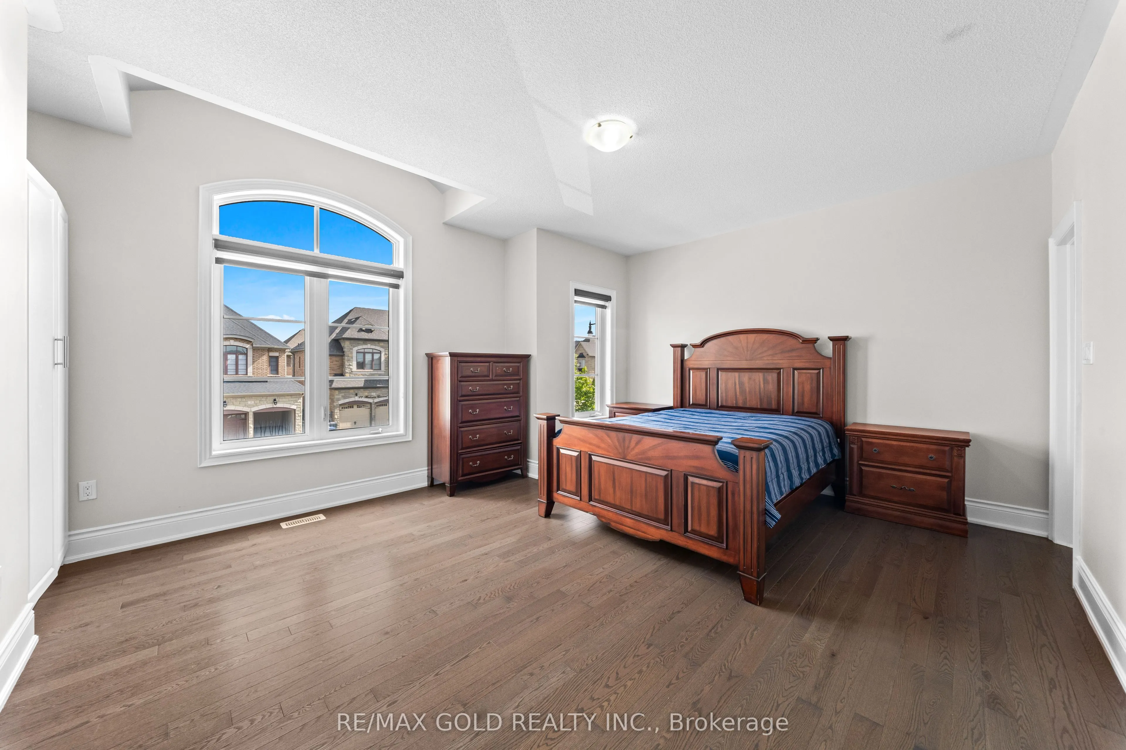 54 Gordon  Randle Drive