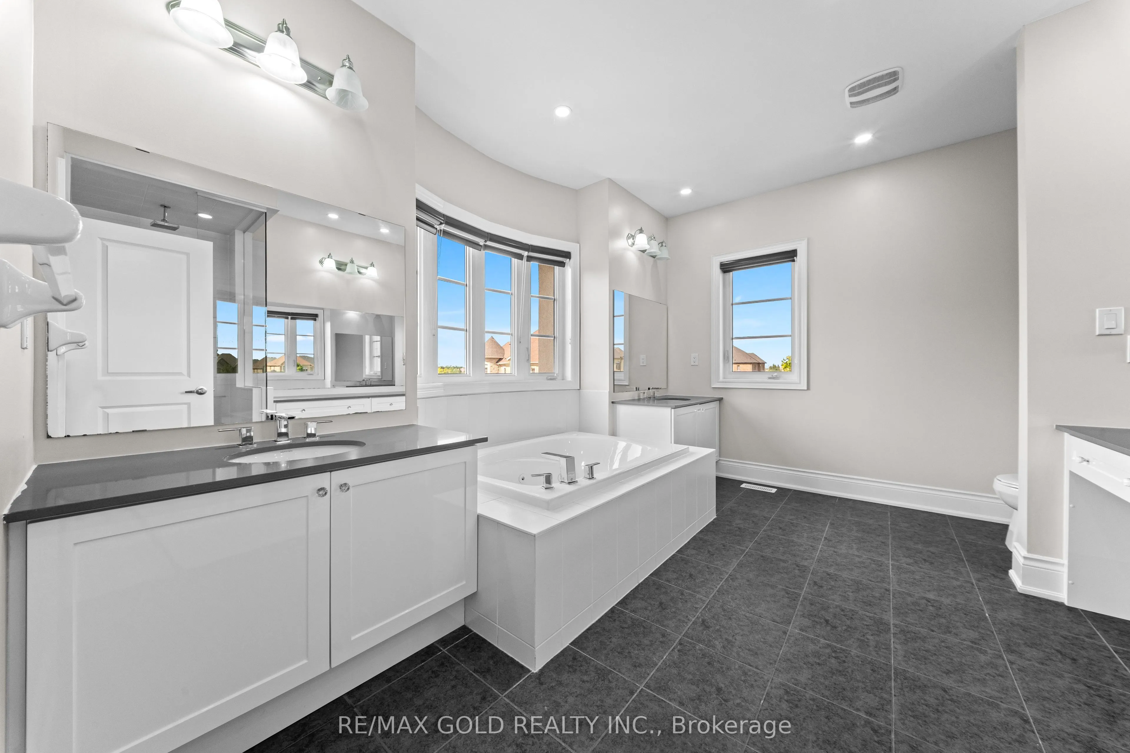 54 Gordon  Randle Drive