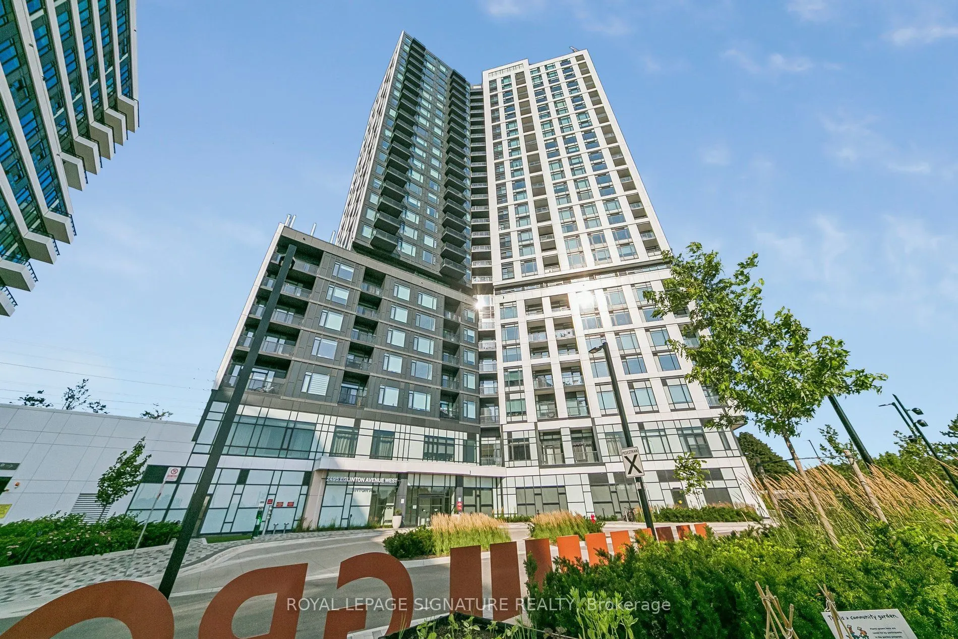 2495 Eglinton Avenue W #1206