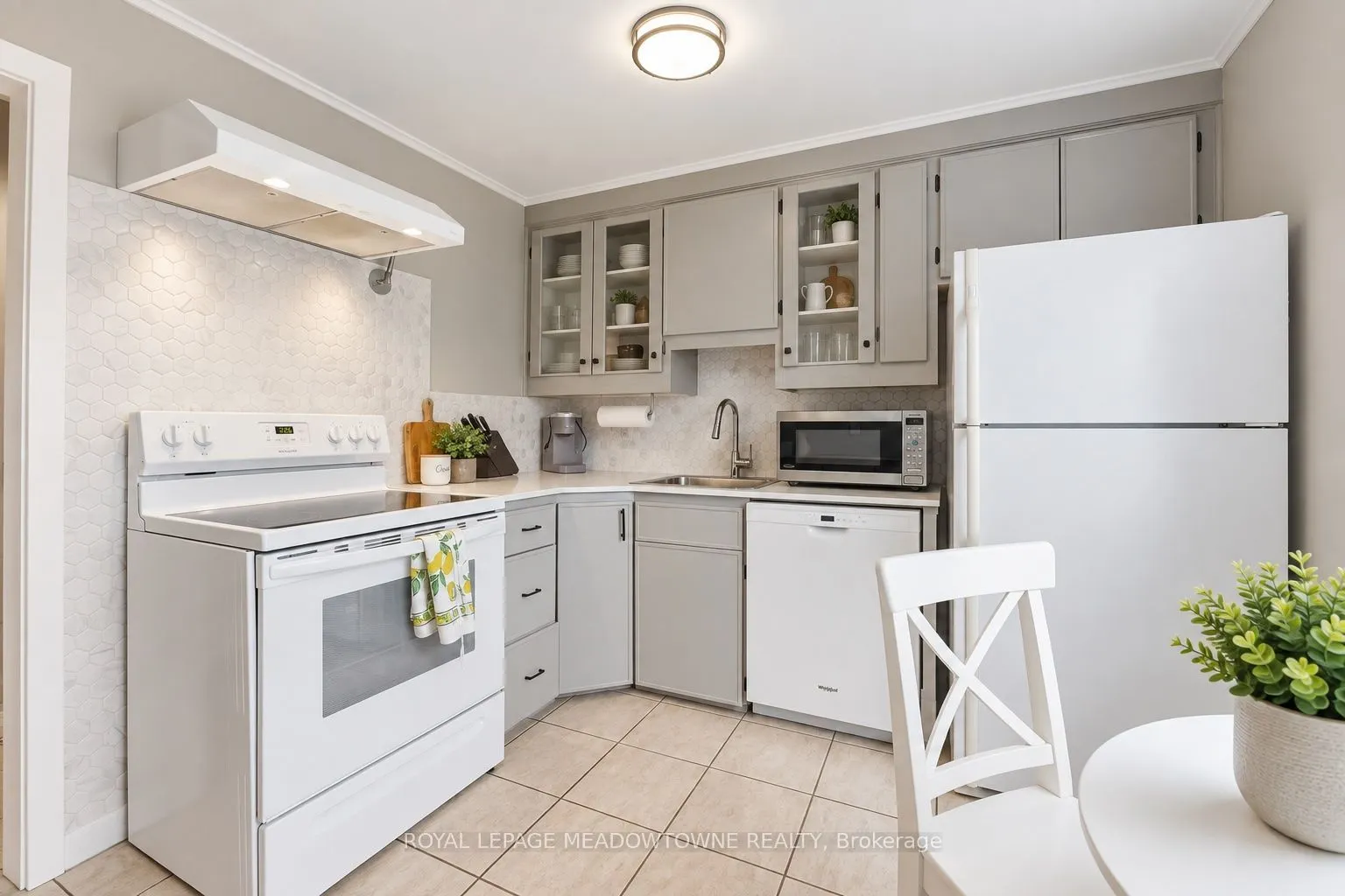 1351 Lakeshore Road #15