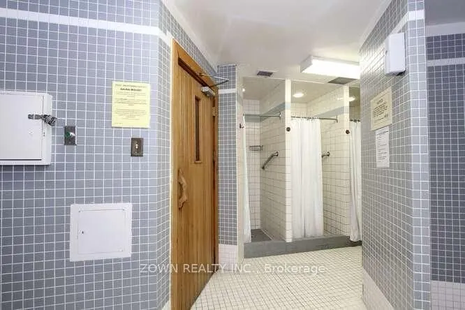 330 Rathburn Road W #1706