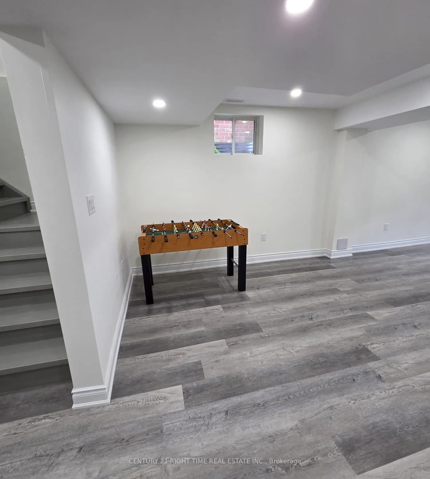 376 Gooch Crescent