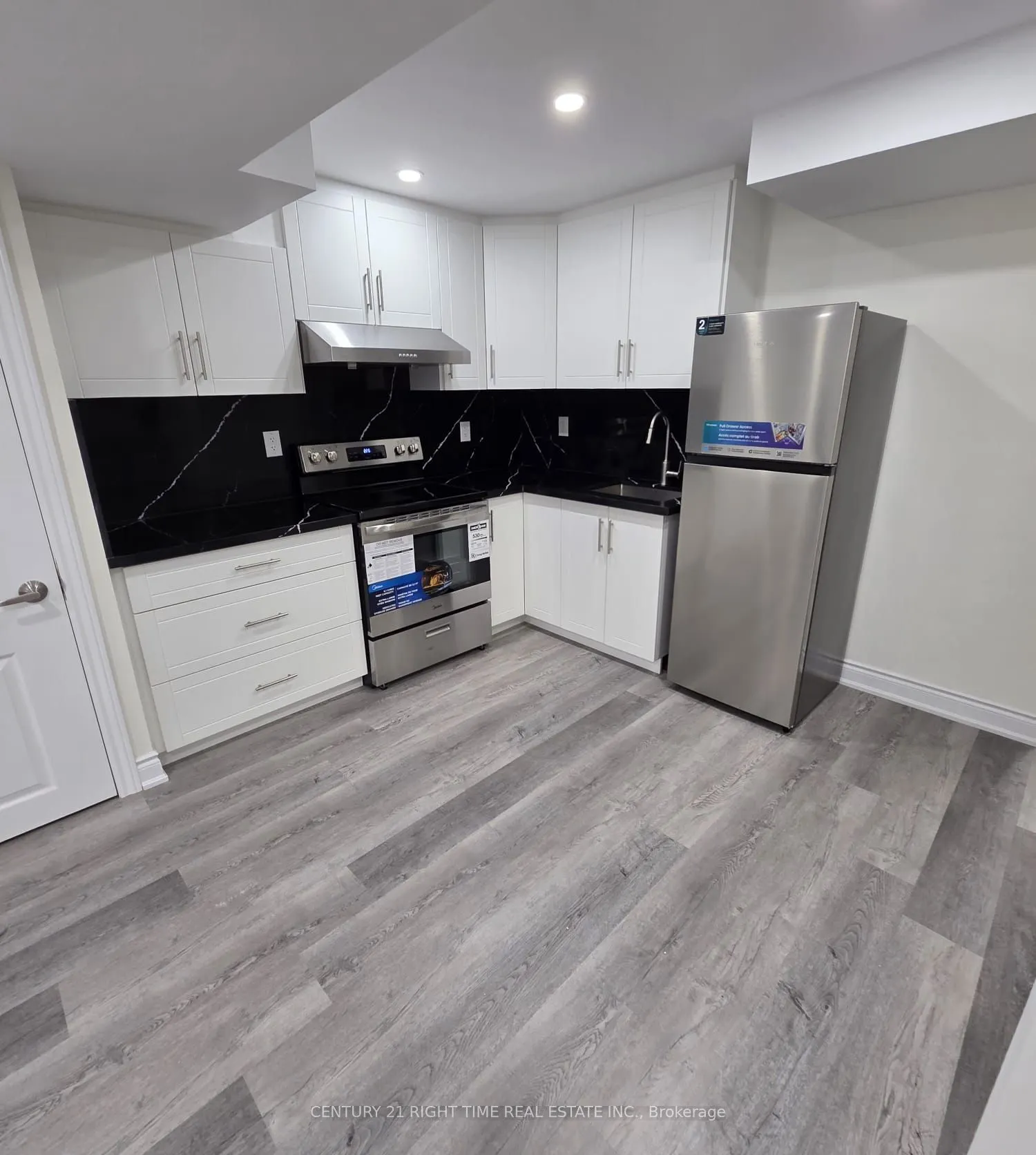 376 Gooch Crescent