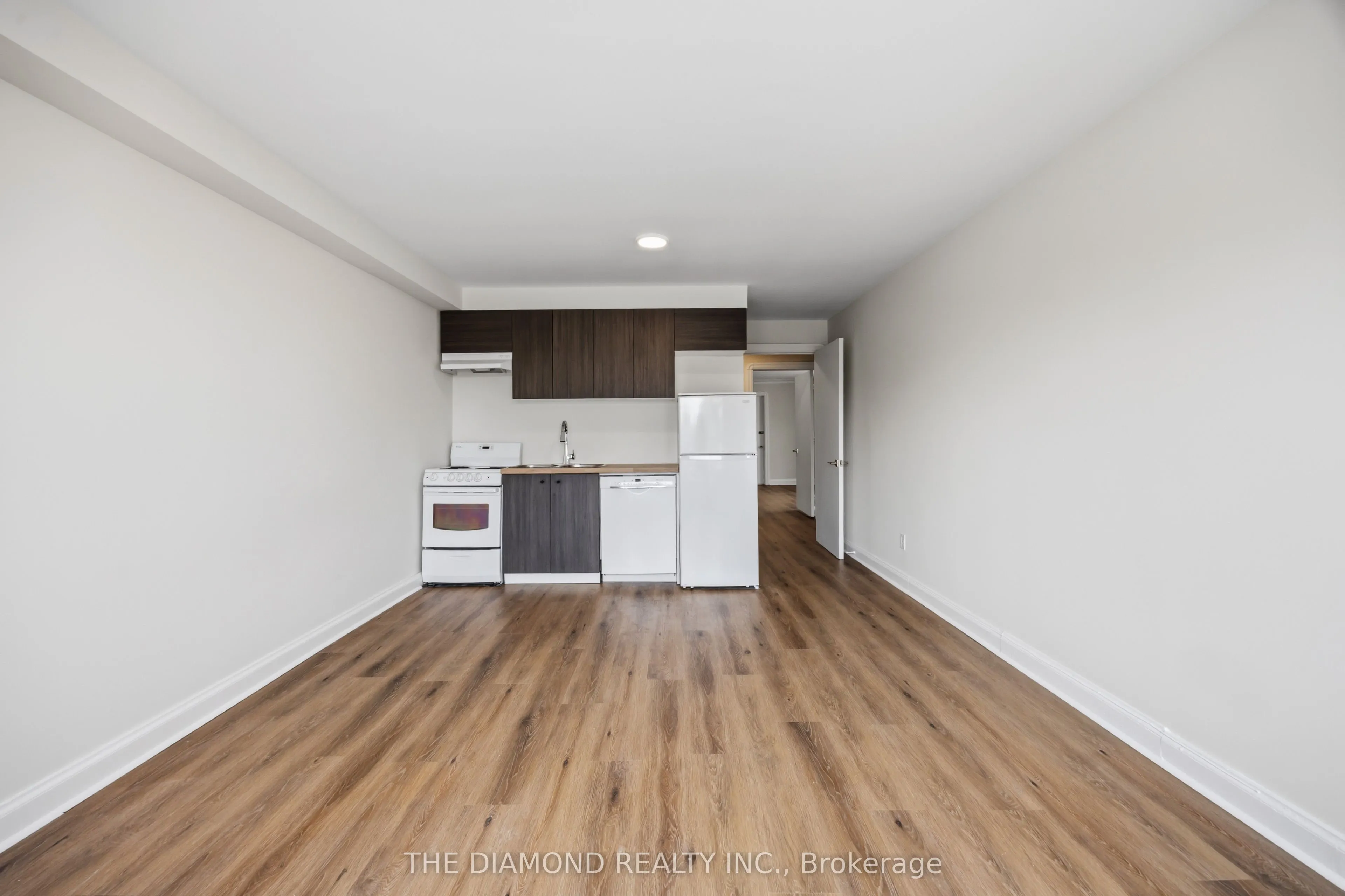 1958A Eglinton Avenue W