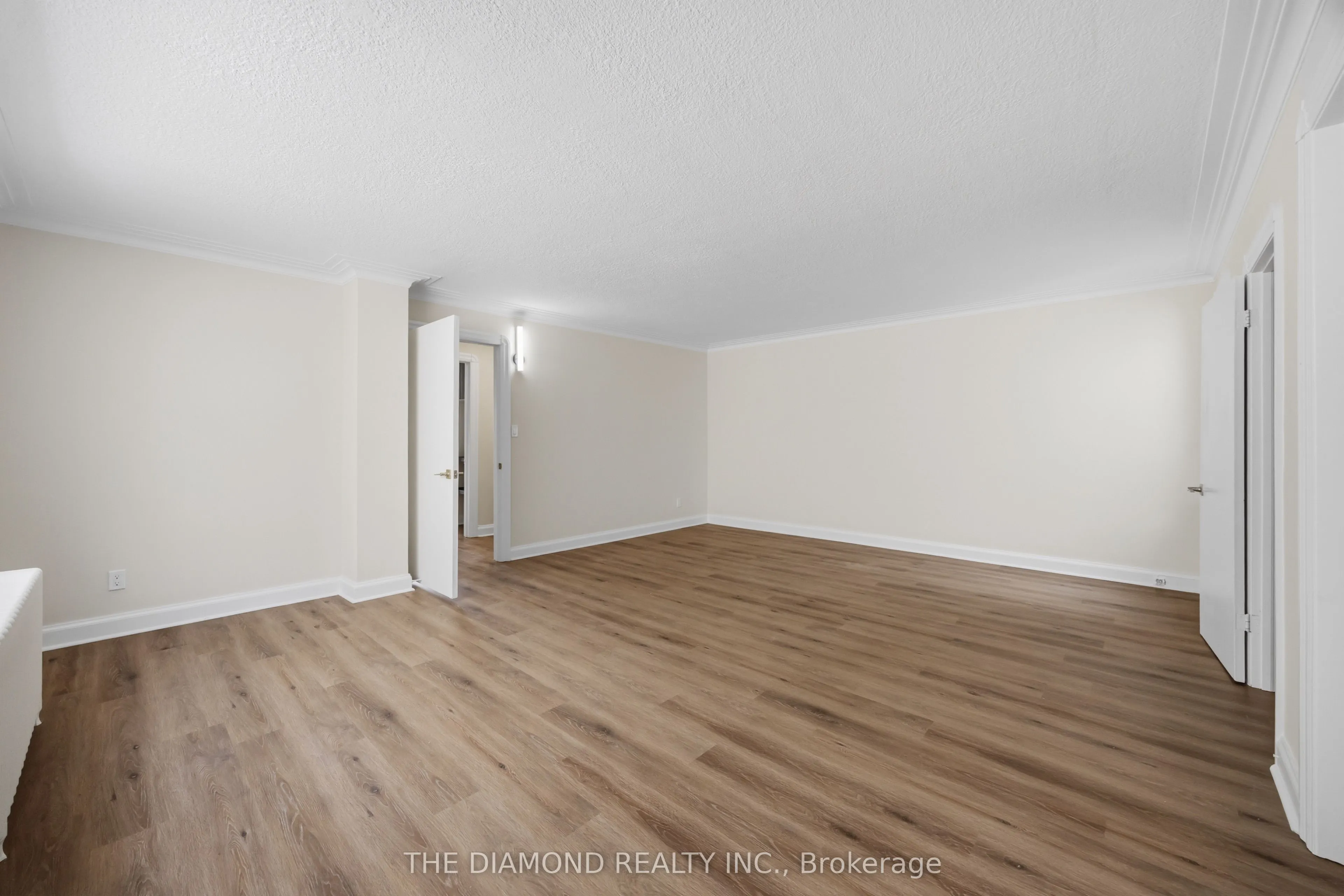 1958A Eglinton Avenue W