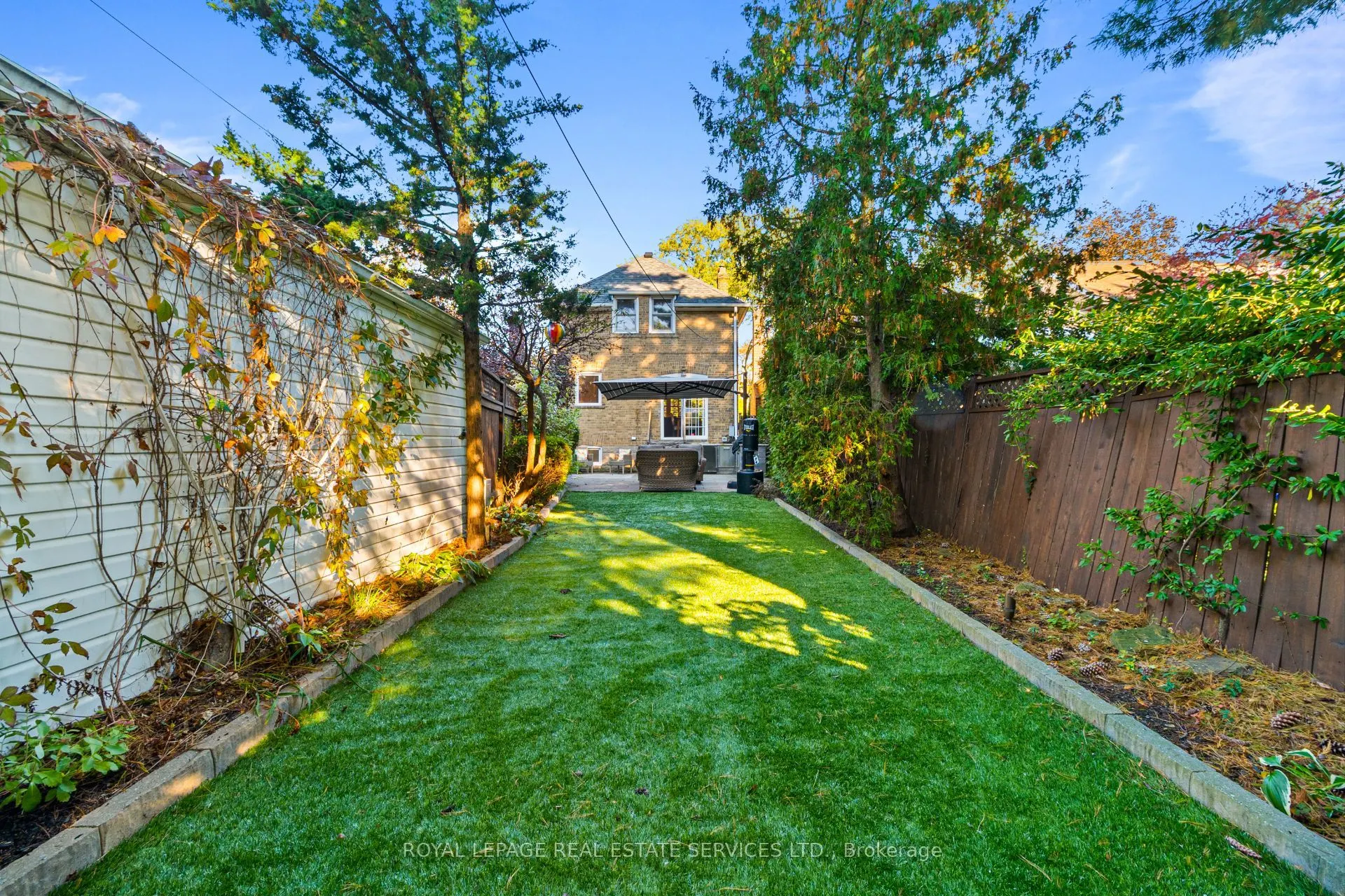 64 Cliveden Avenue