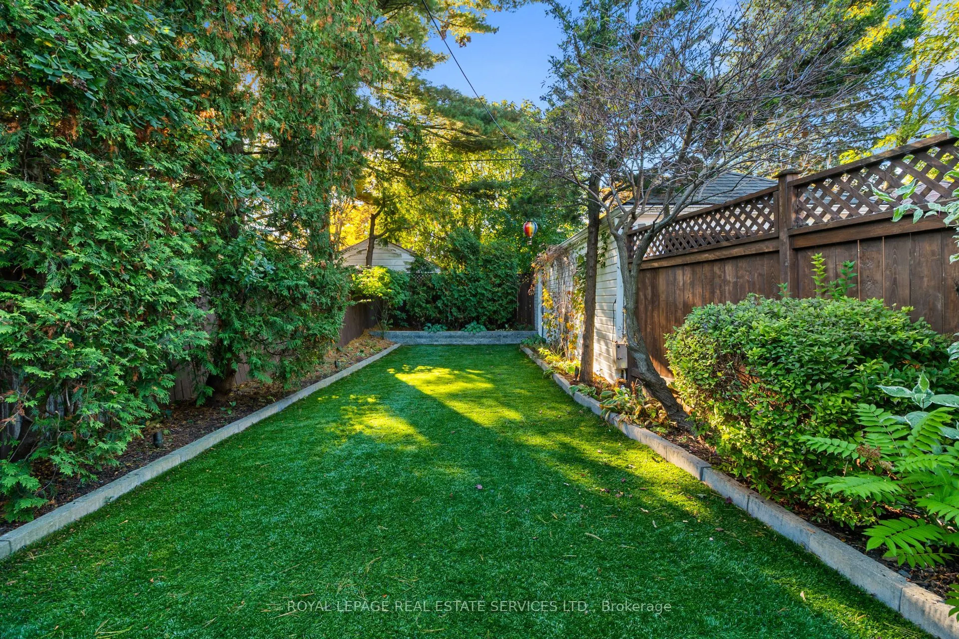 64 Cliveden Avenue