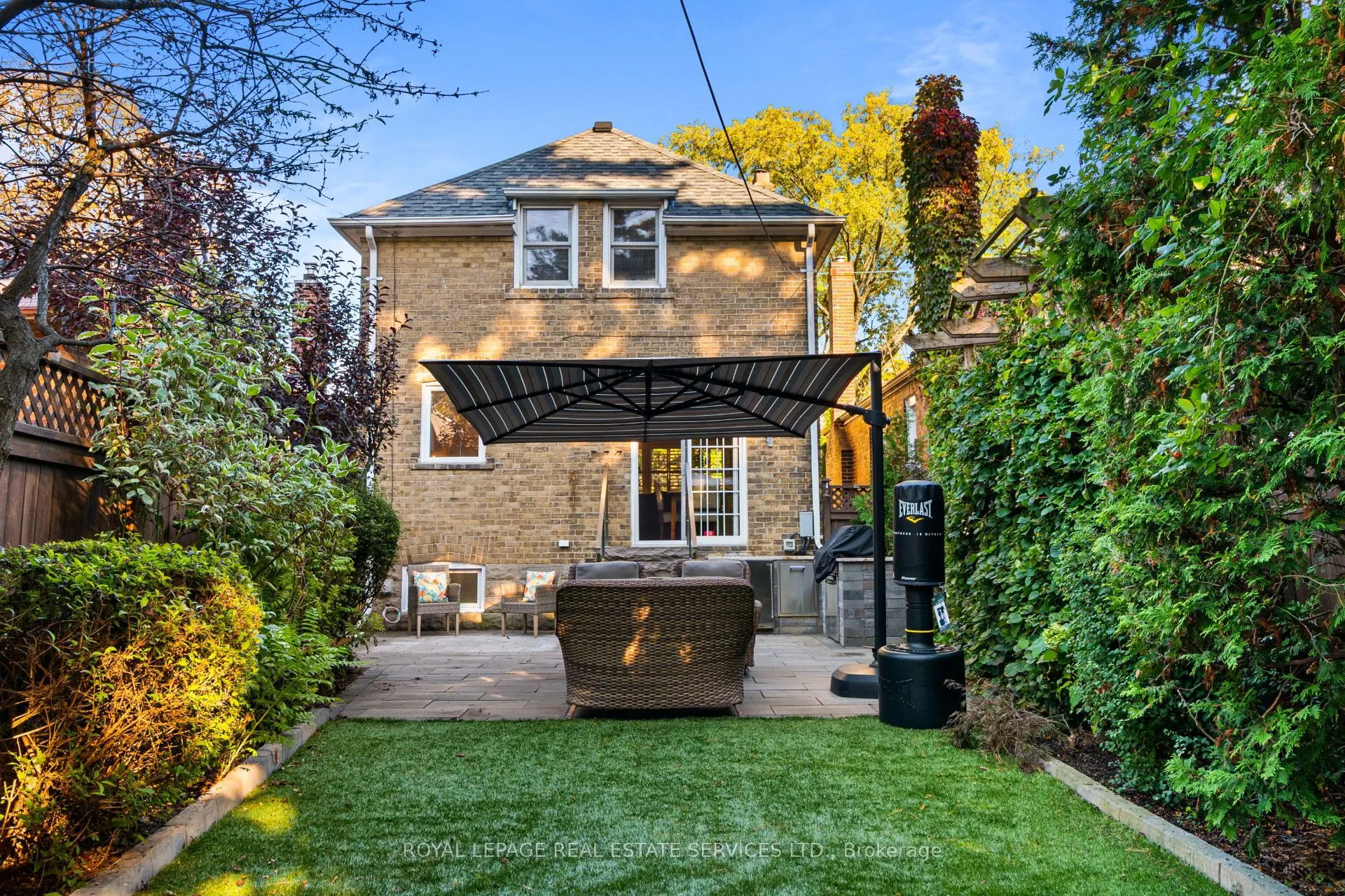64 Cliveden Avenue