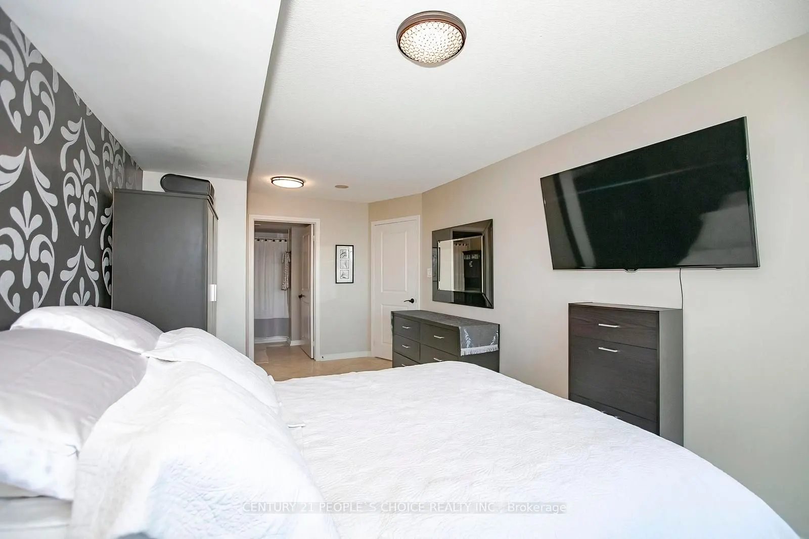 9 George Street #1512