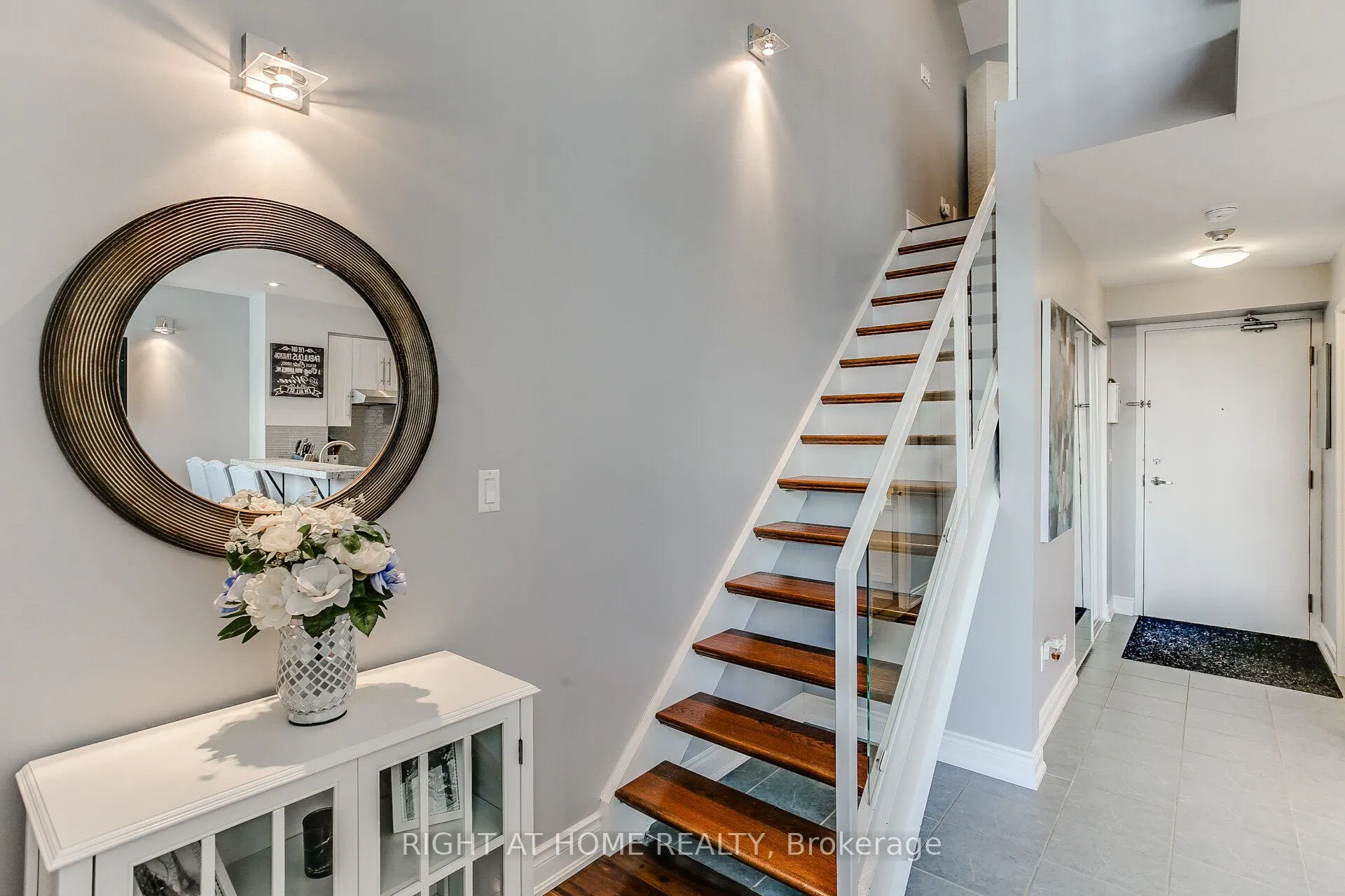 300 Manitoba Street #426