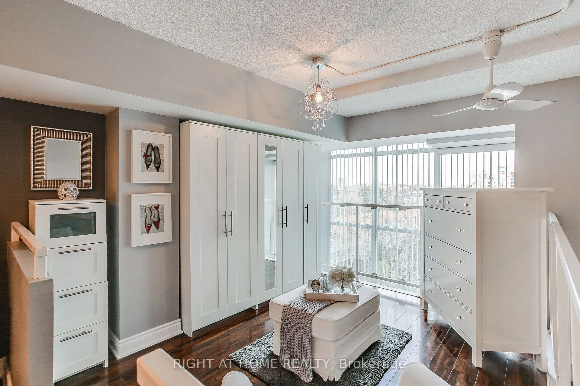 300 Manitoba Street #426