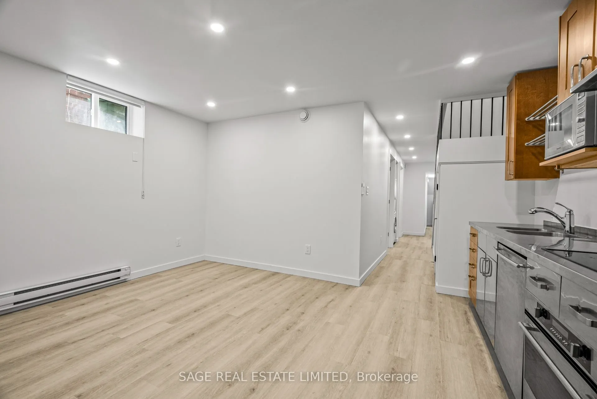 25 Chamberlain Avenue