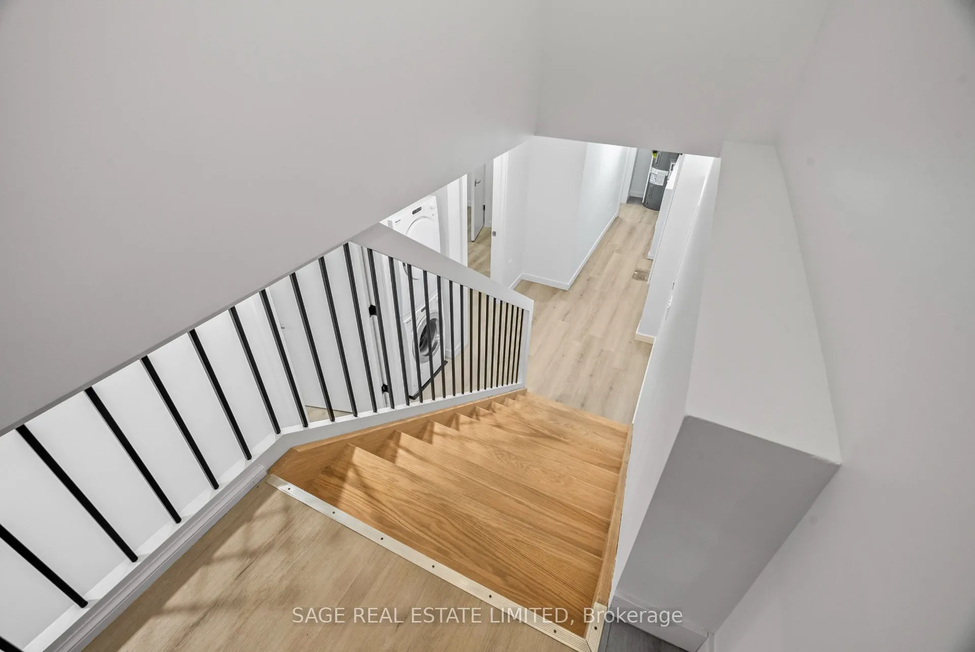 25 Chamberlain Avenue