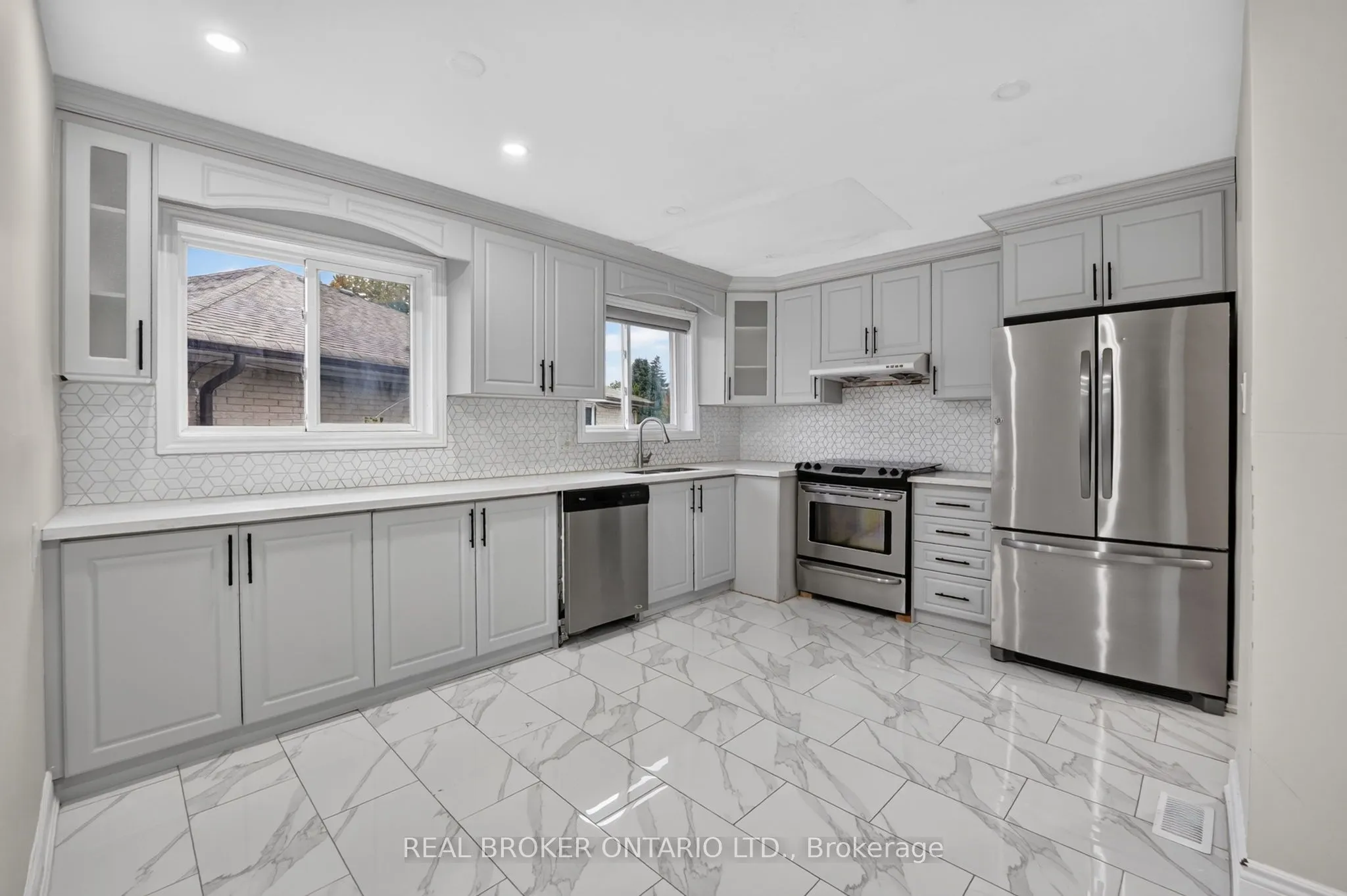 27 Vange Crescent