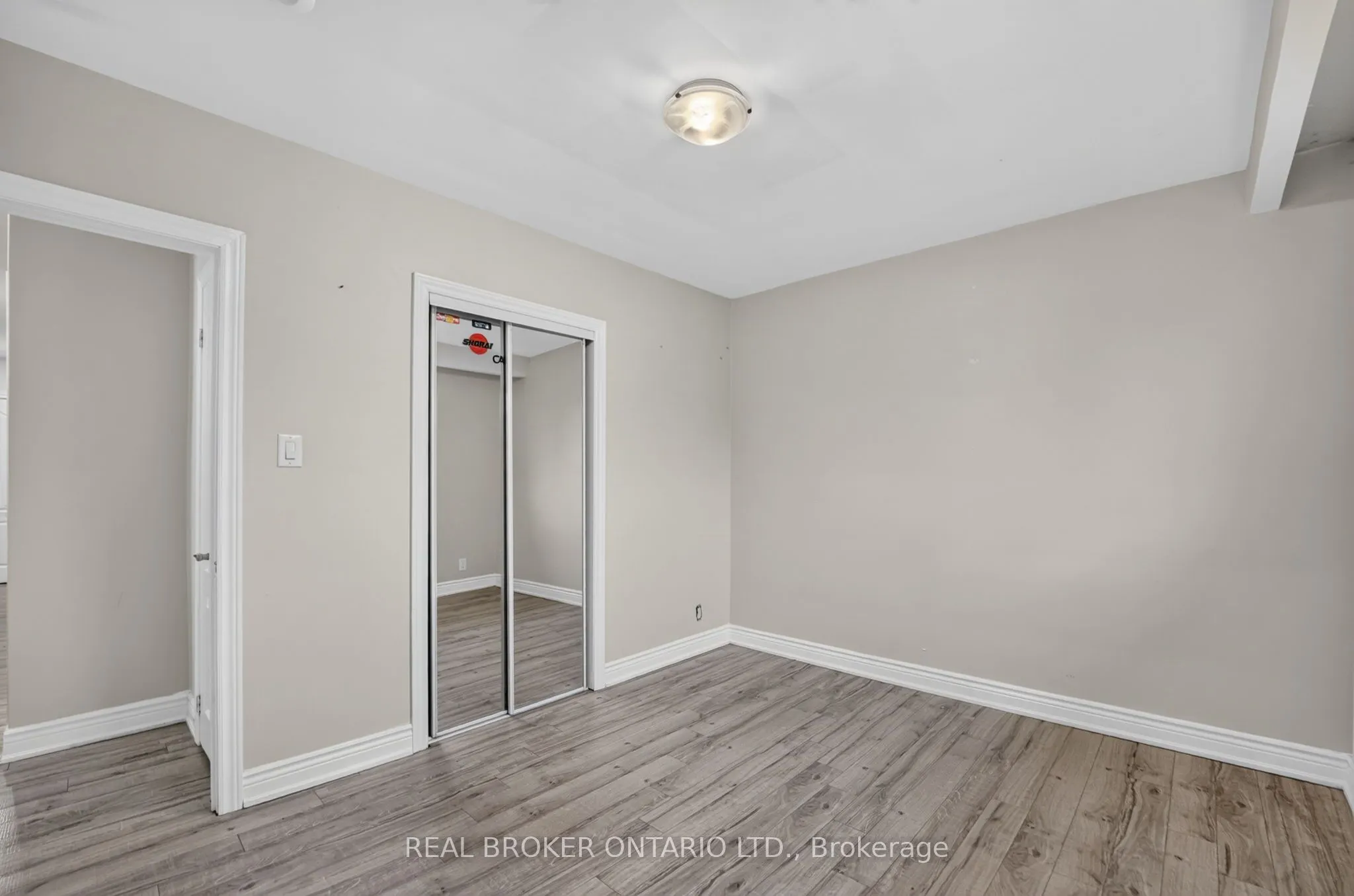 27 Vange Crescent