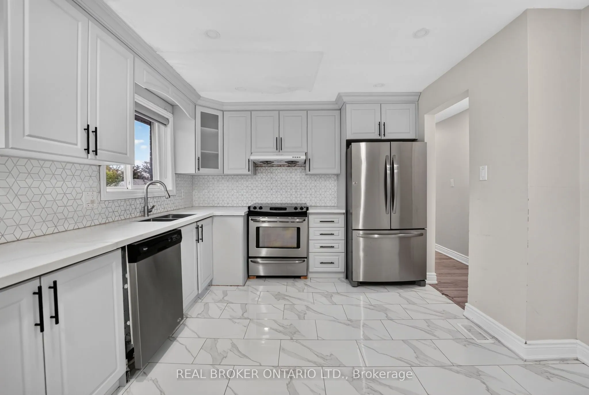27 Vange Crescent