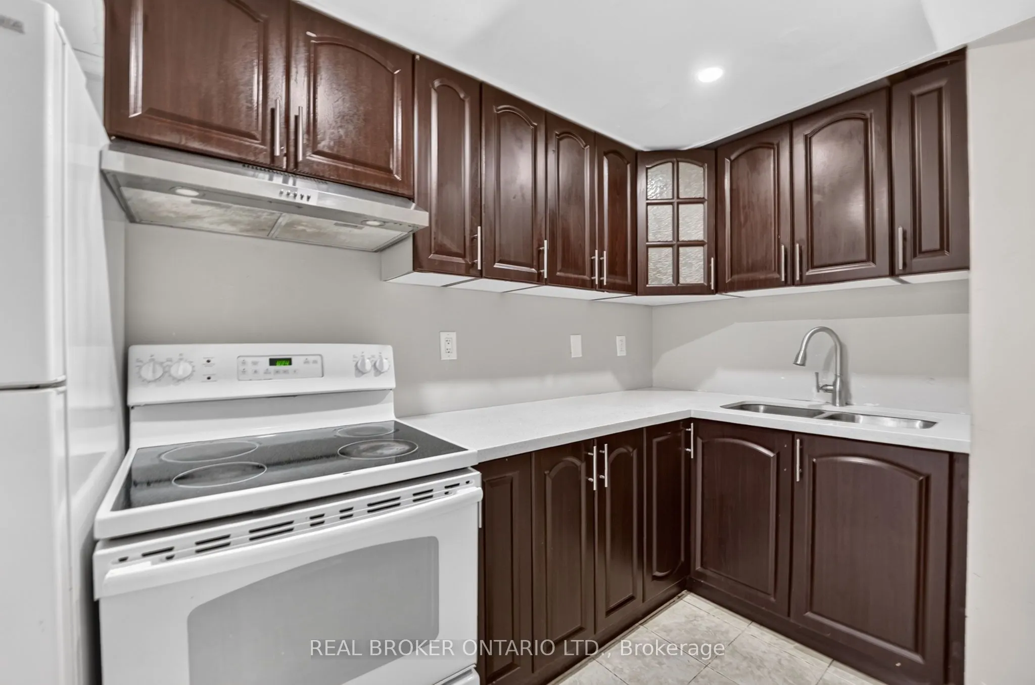 27 Vange Crescent