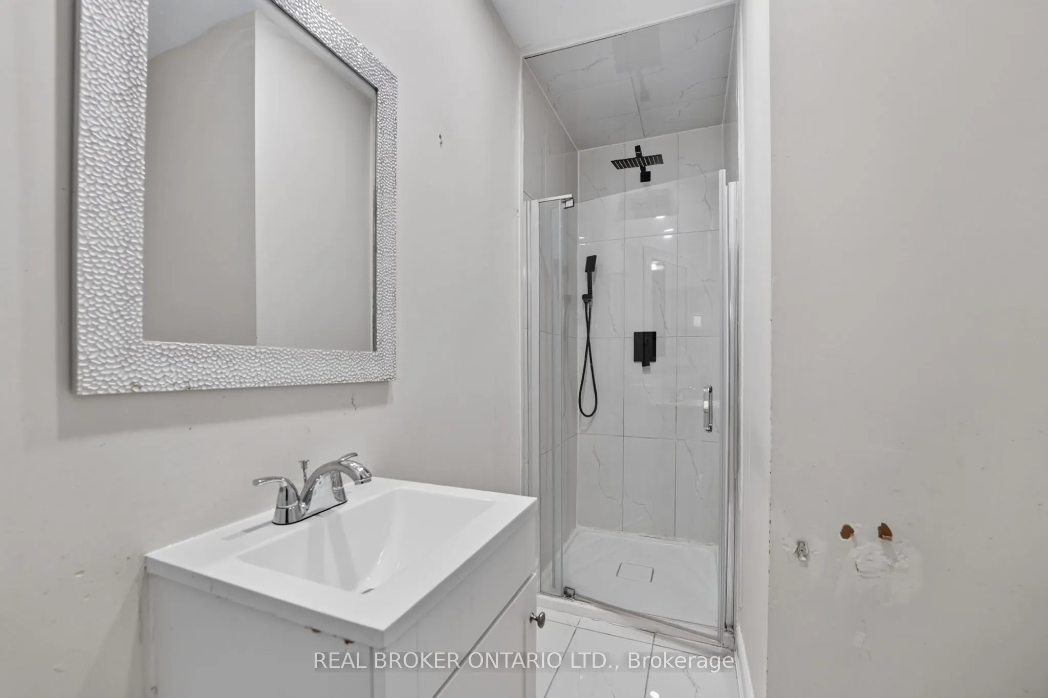 27 Vange Crescent