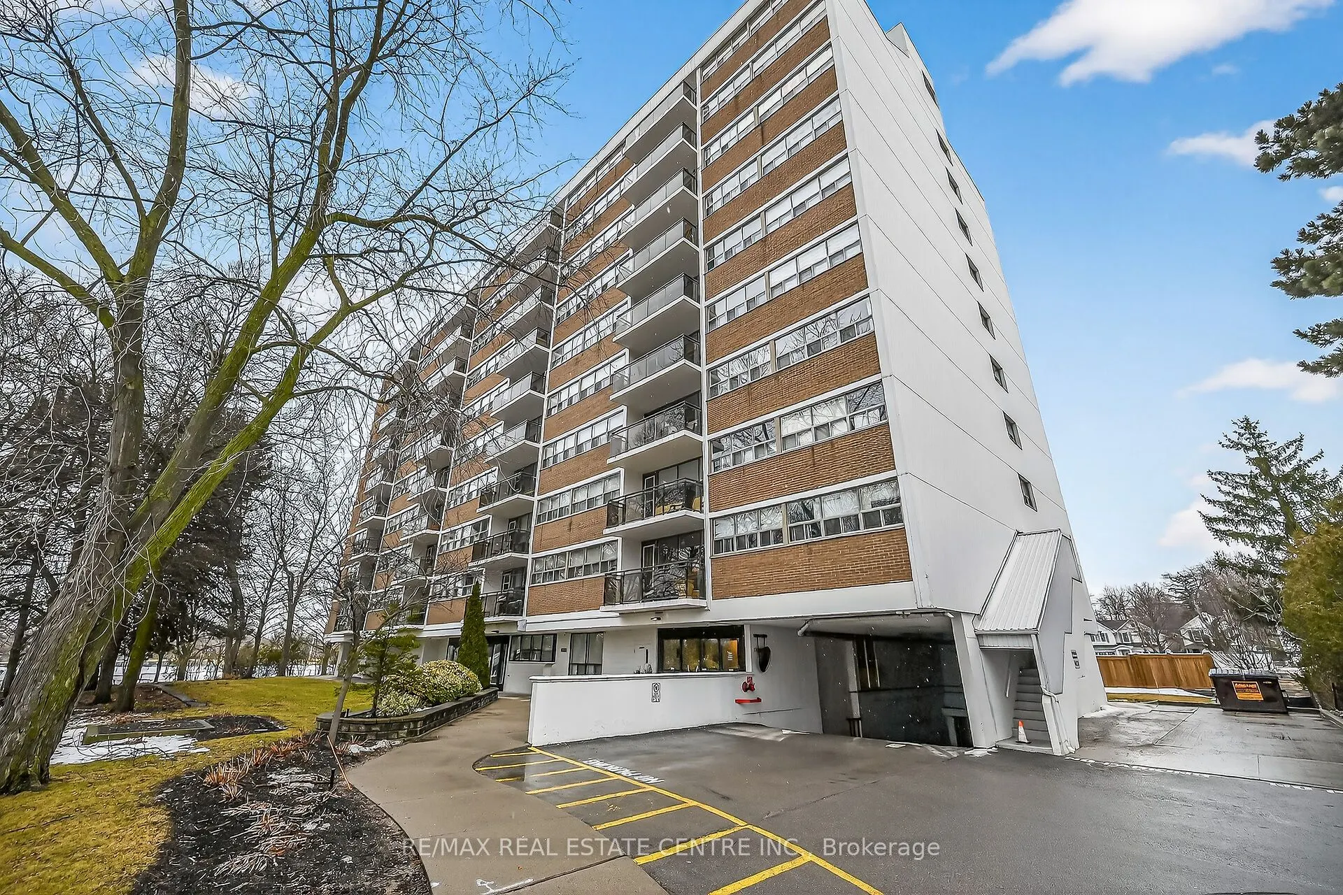 212 Kerr Street #702
