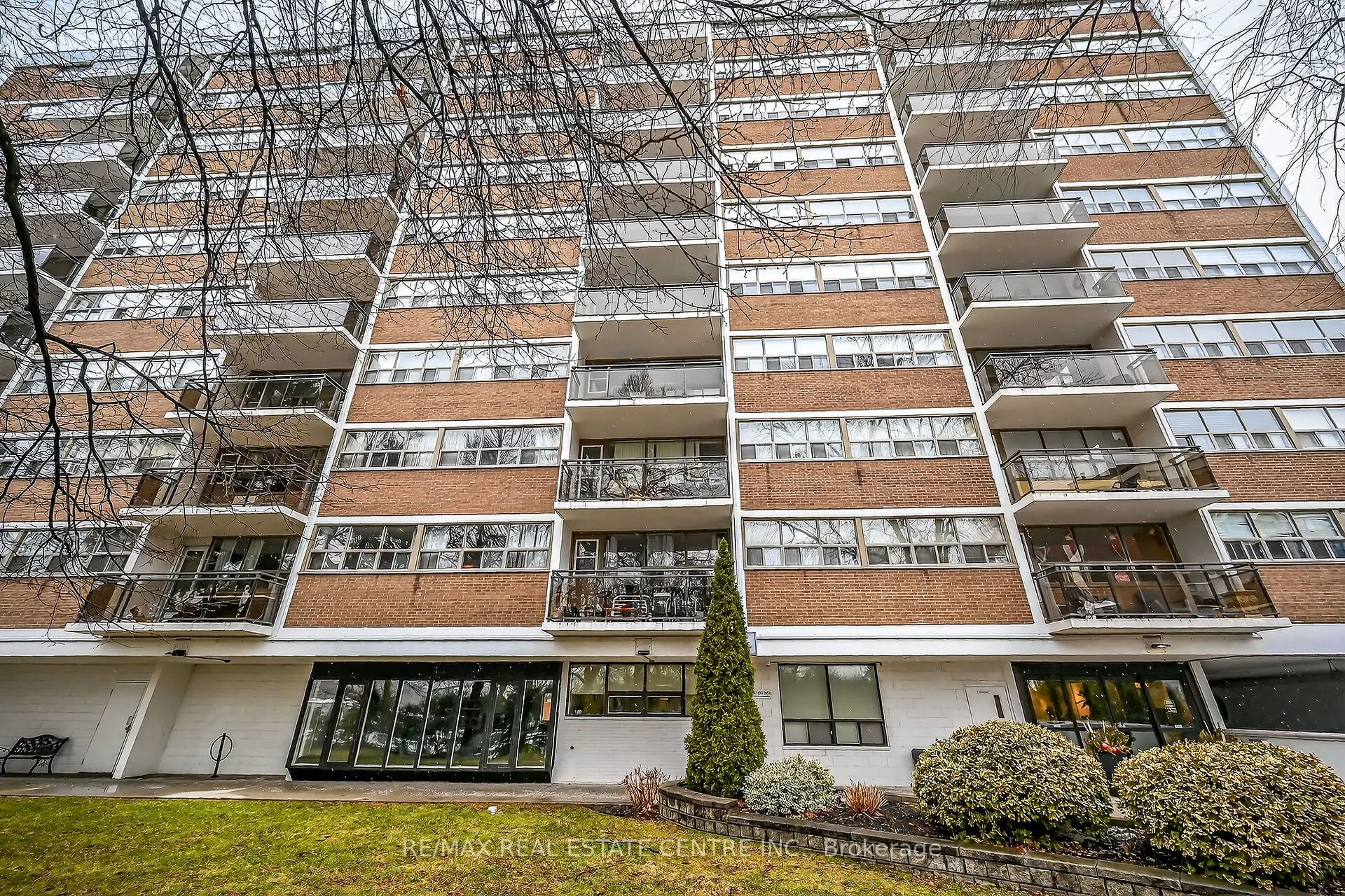 212 Kerr Street #702