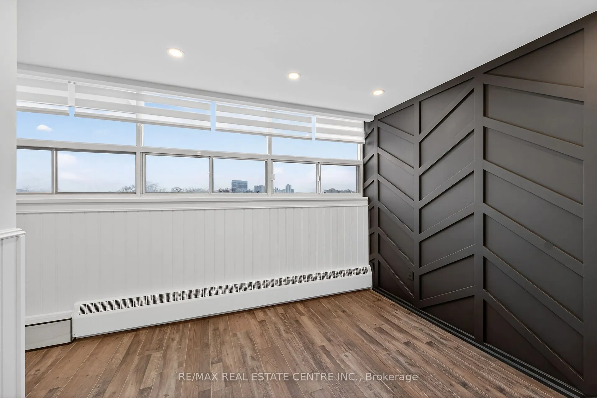 212 Kerr Street #702