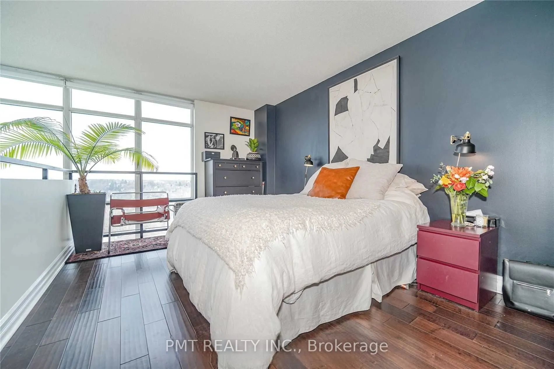 250 Manitoba Street #624