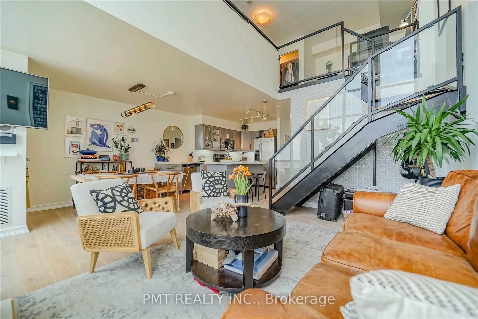 250 Manitoba Street #624