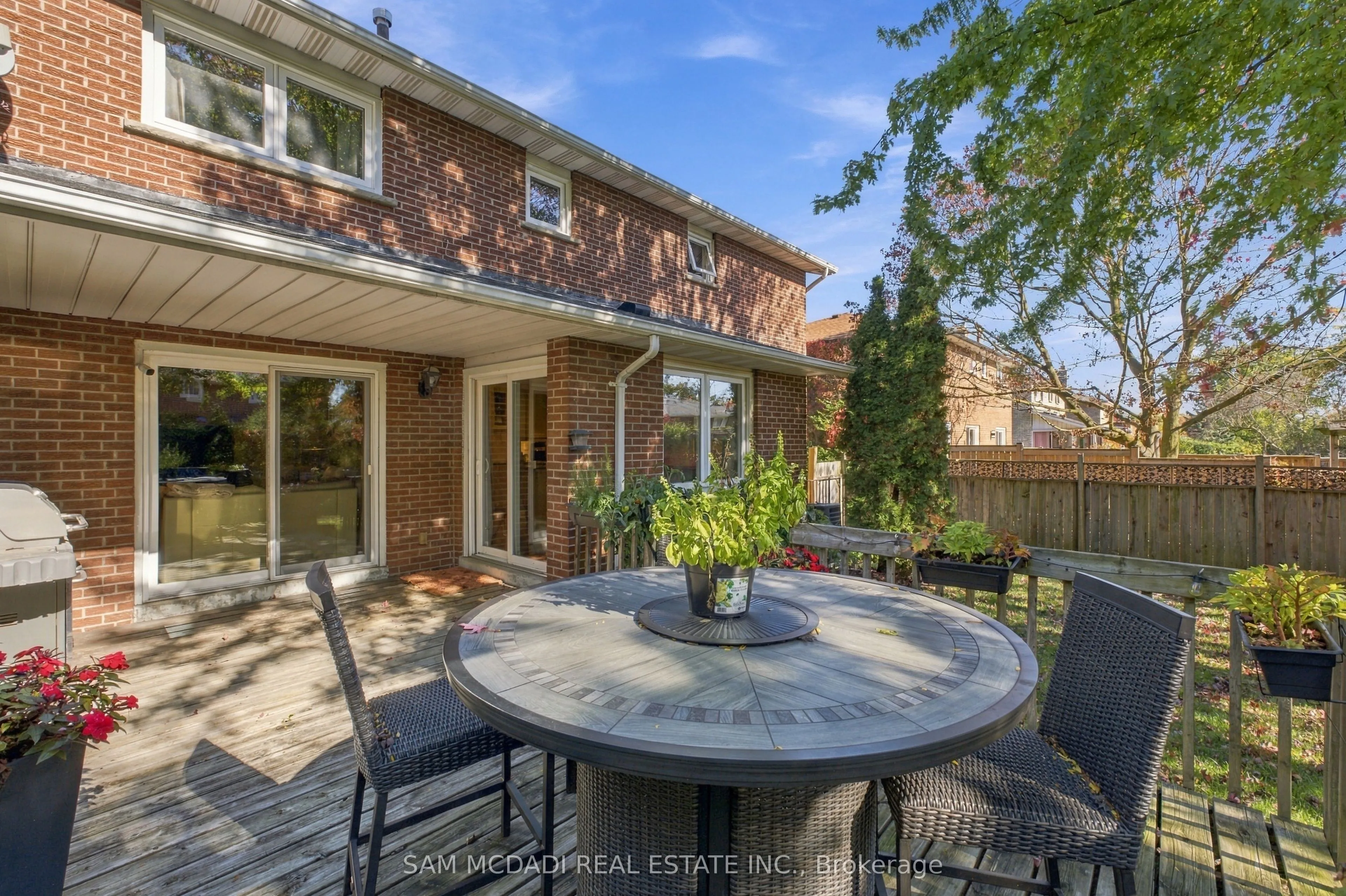 1138 Vanier Drive