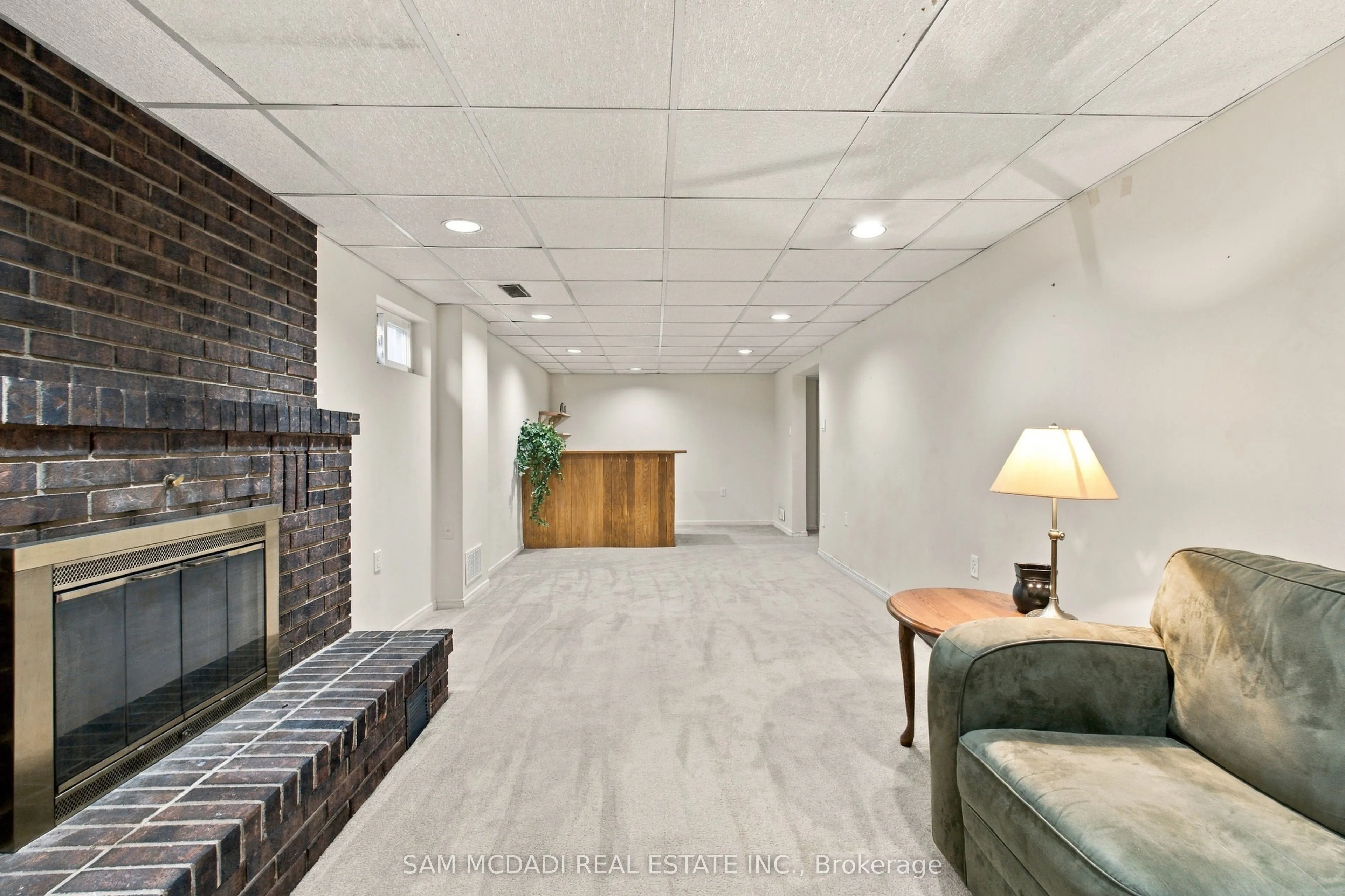 1138 Vanier Drive