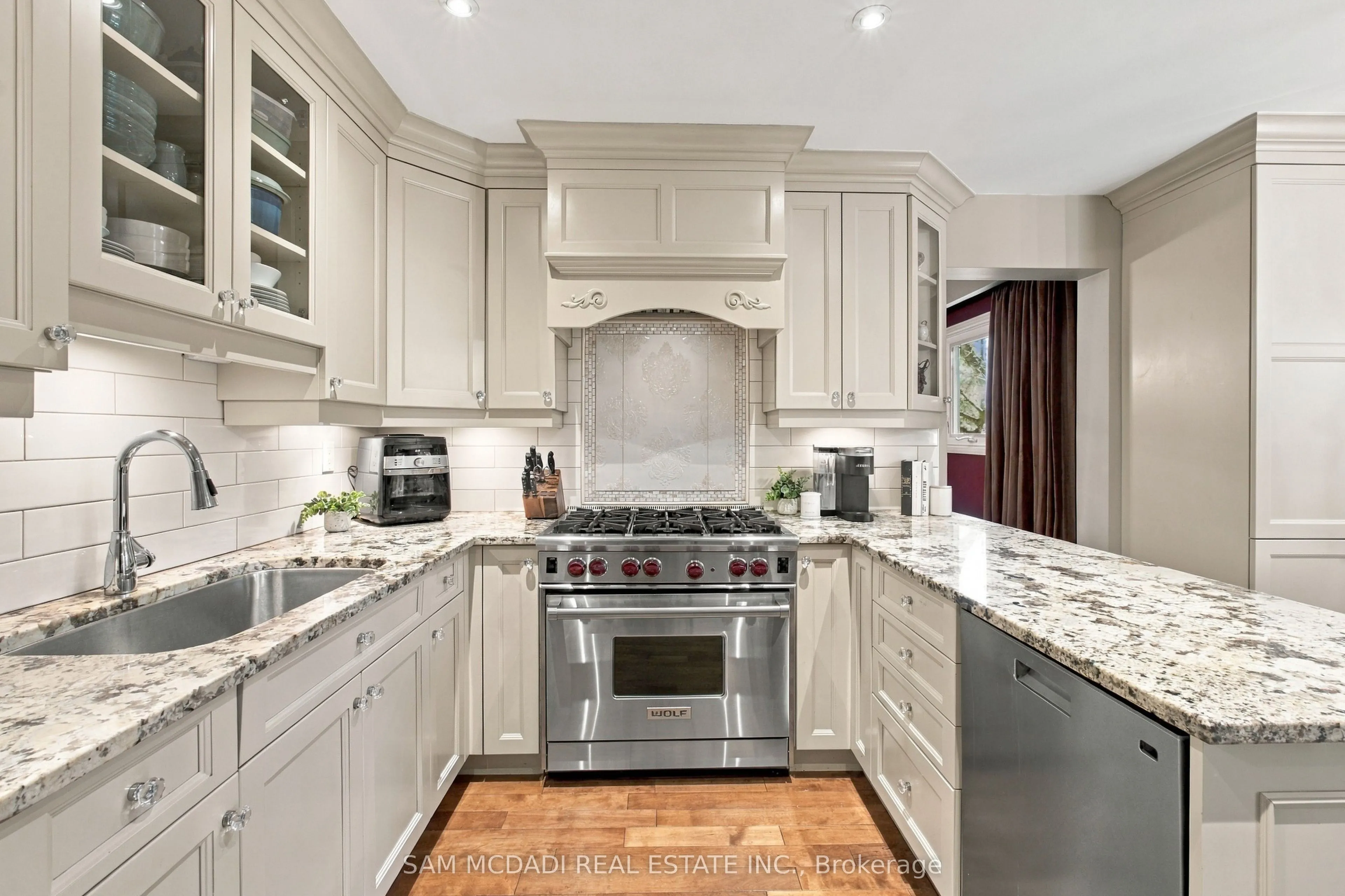 1138 Vanier Drive