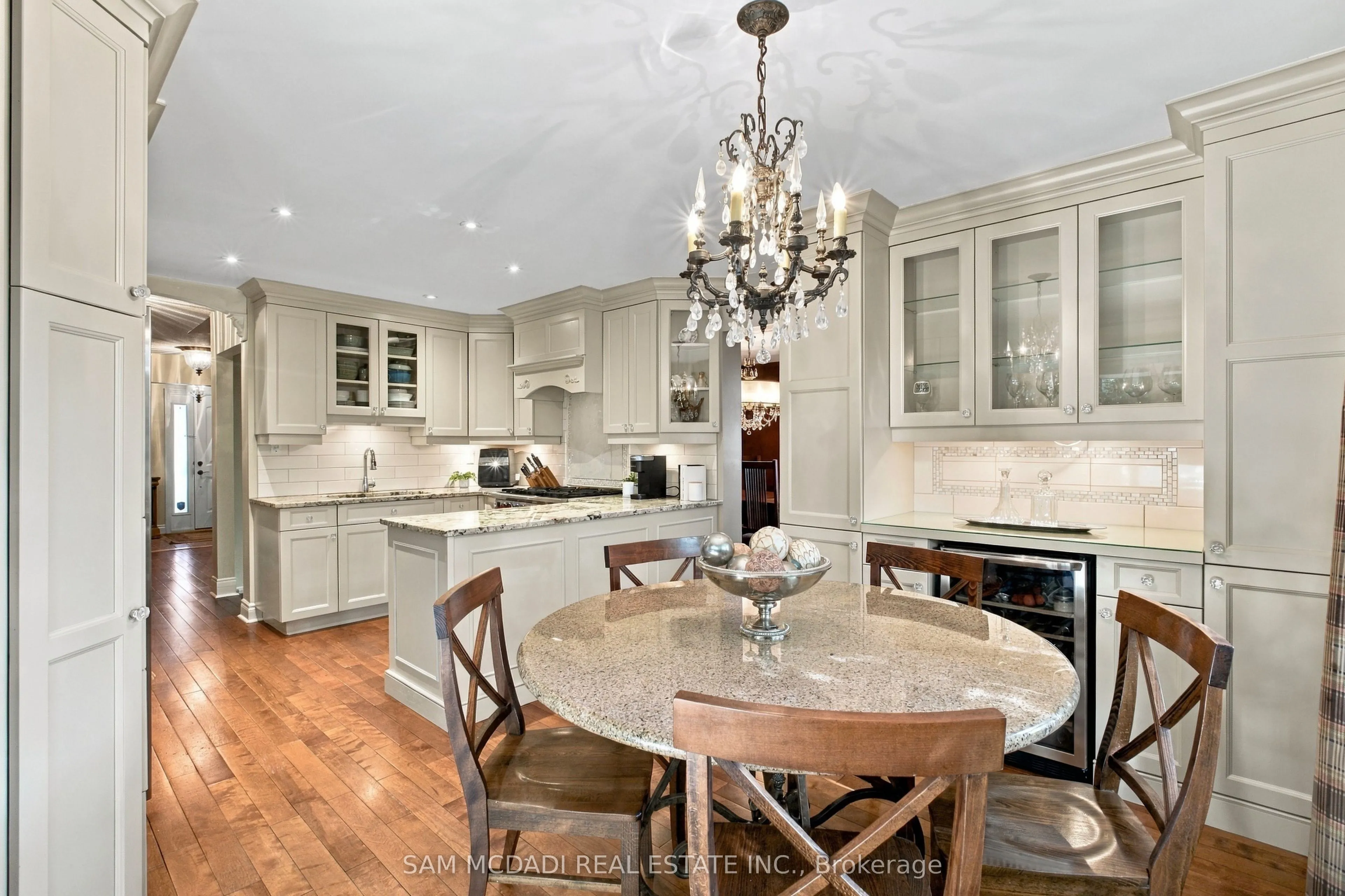 1138 Vanier Drive