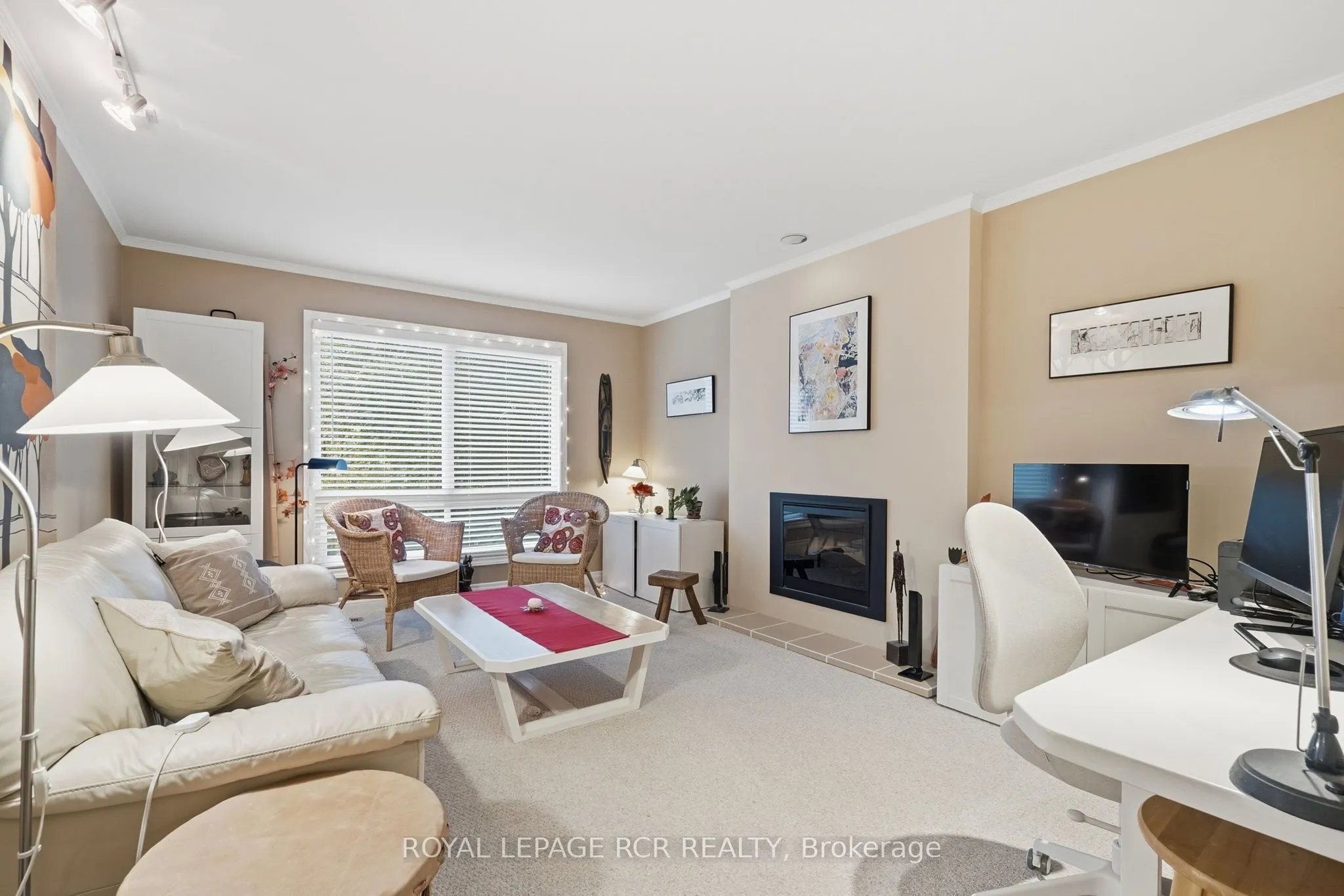 62 Wright Crescent