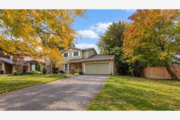 62 Wright Crescent