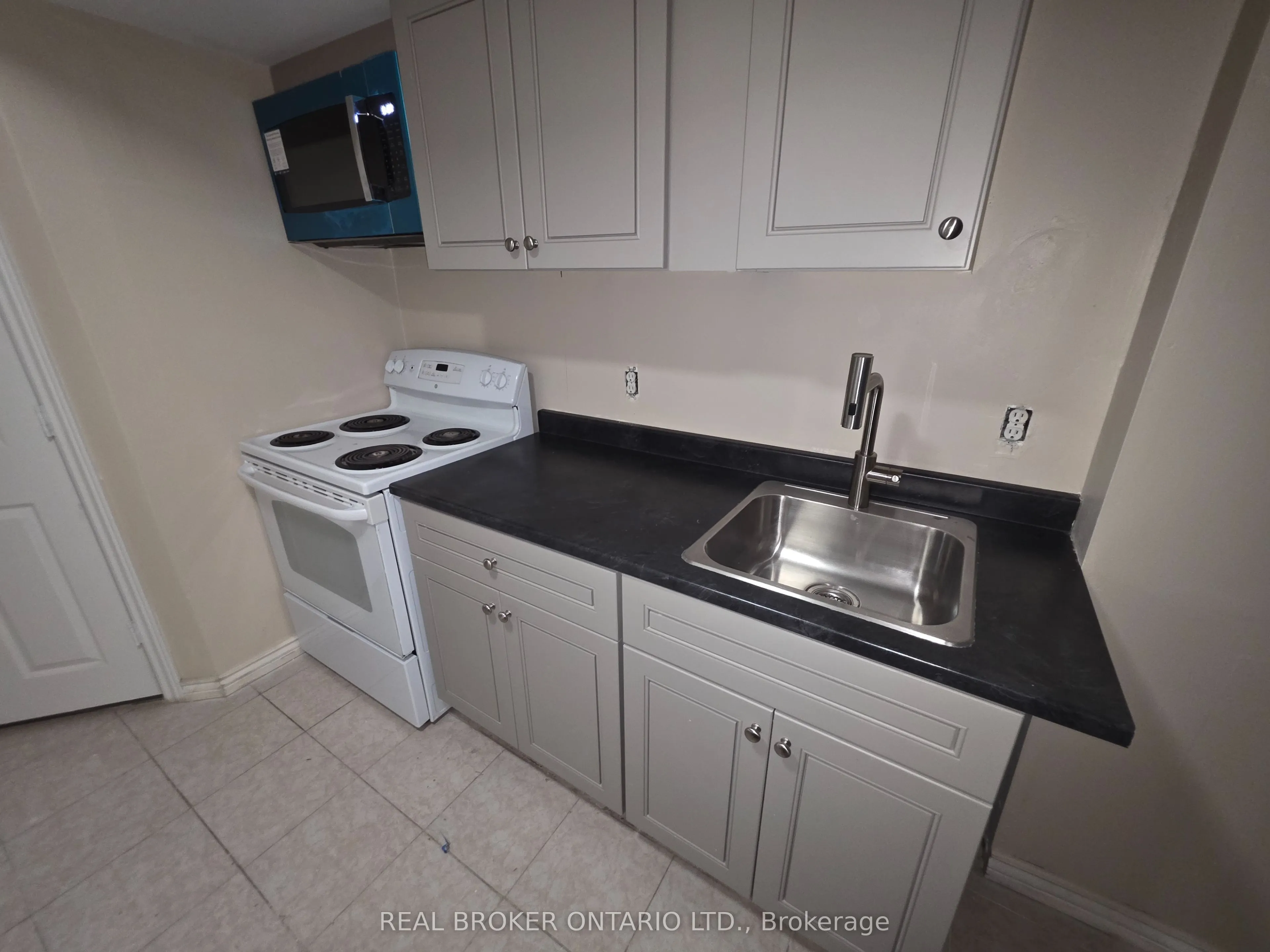 922 Ledbury Crescent #BASEMENT