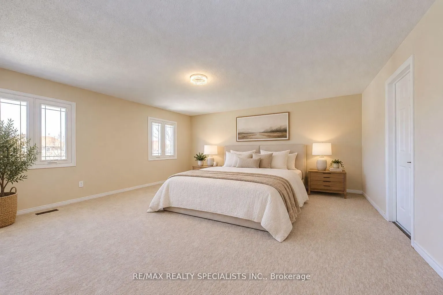 102 Sunforest Drive