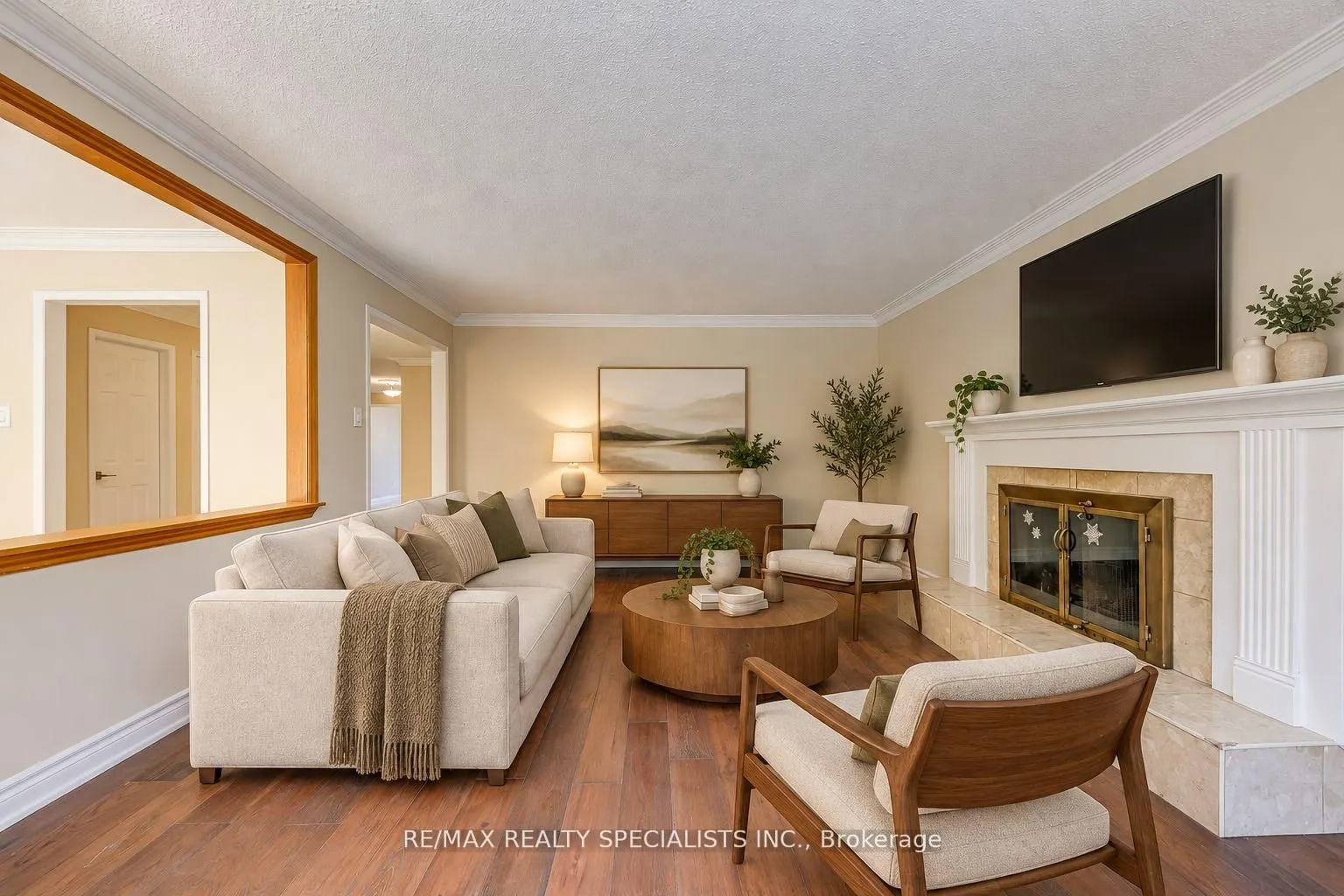 102 Sunforest Drive