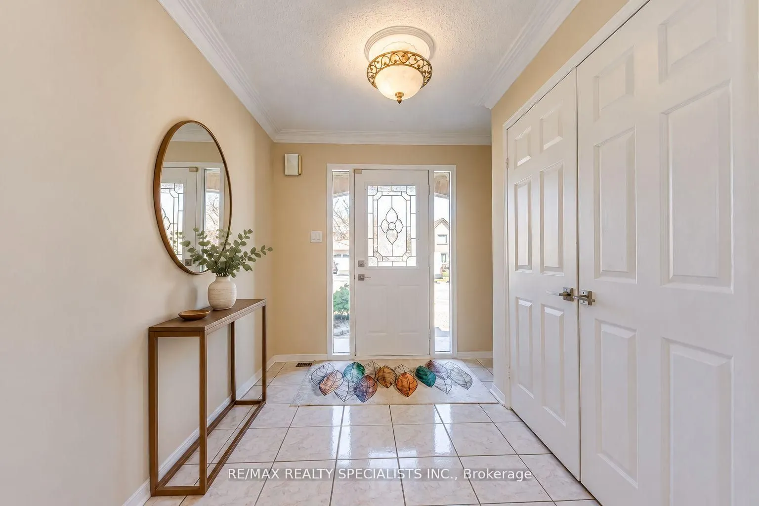 102 Sunforest Drive