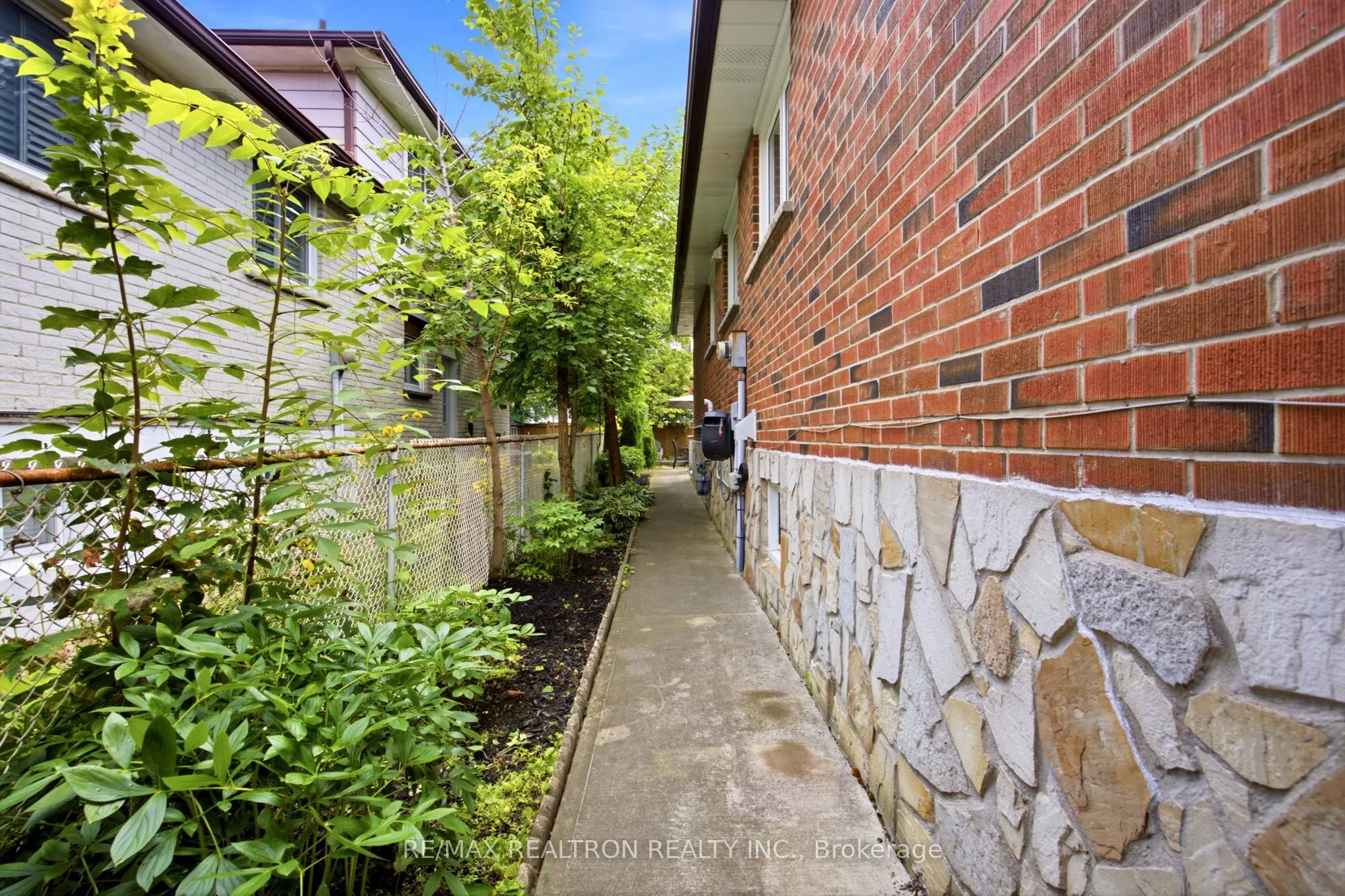 118 Surbray Grove