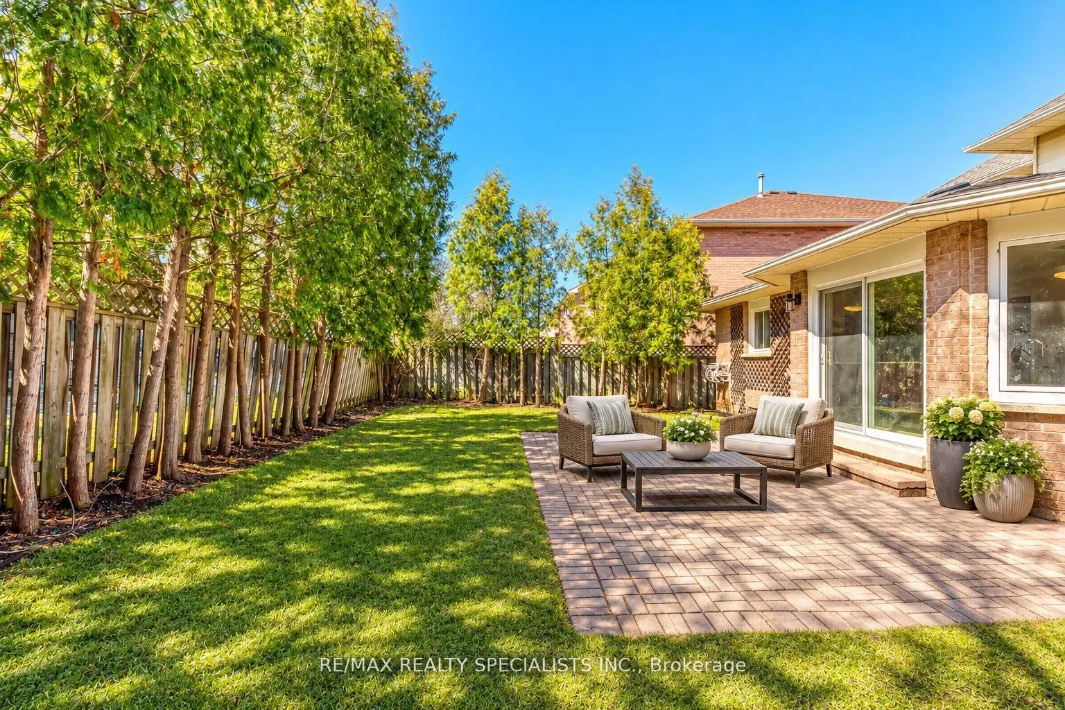 102 Sunforest Drive