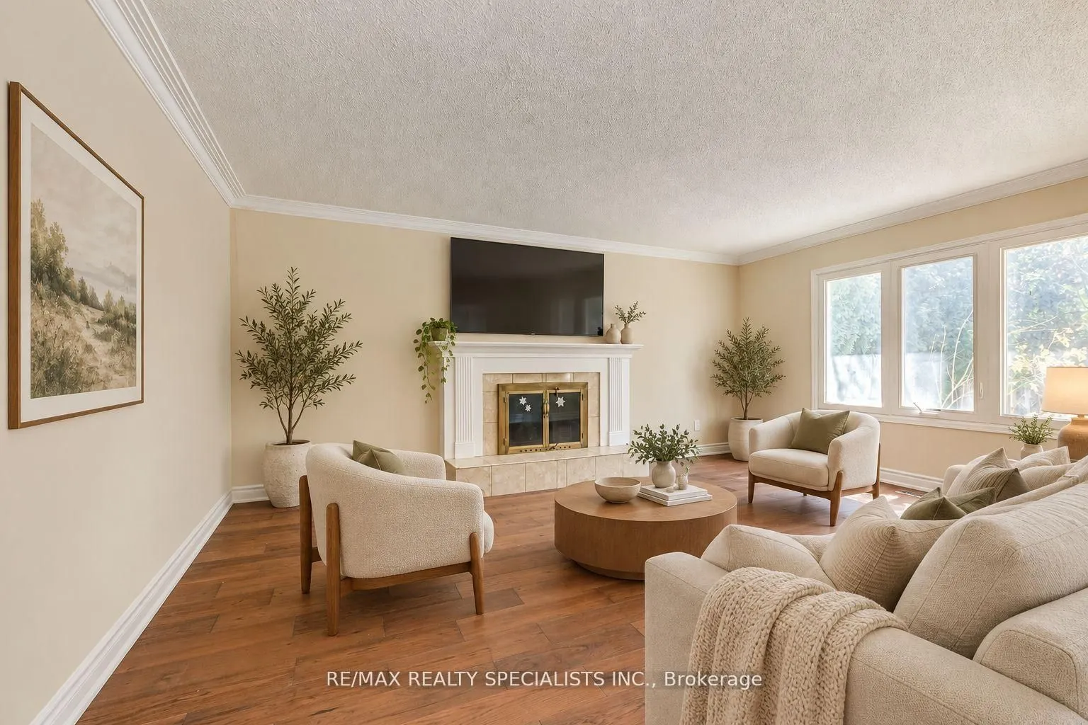 102 Sunforest Drive