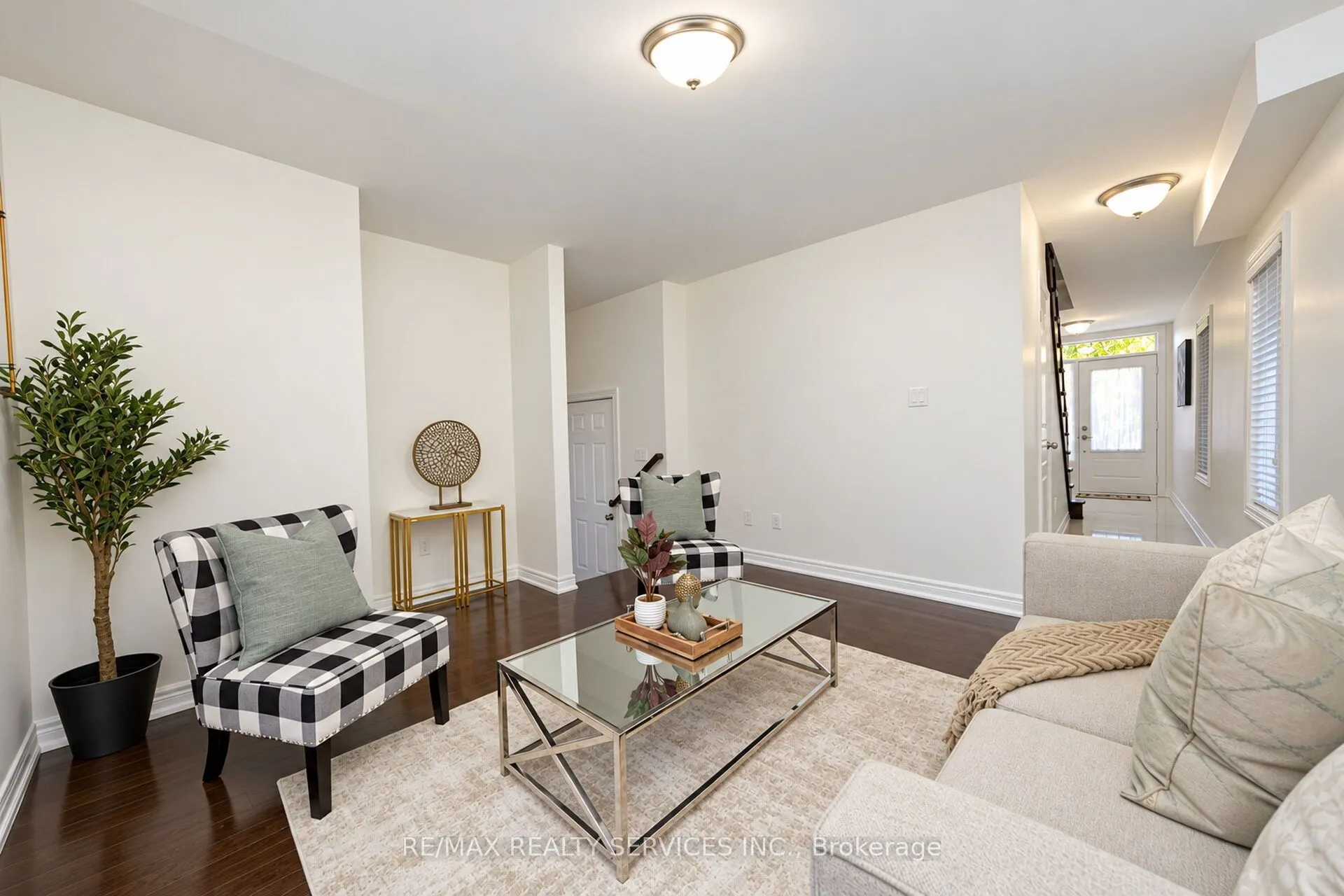 12 Cedarland Road #111