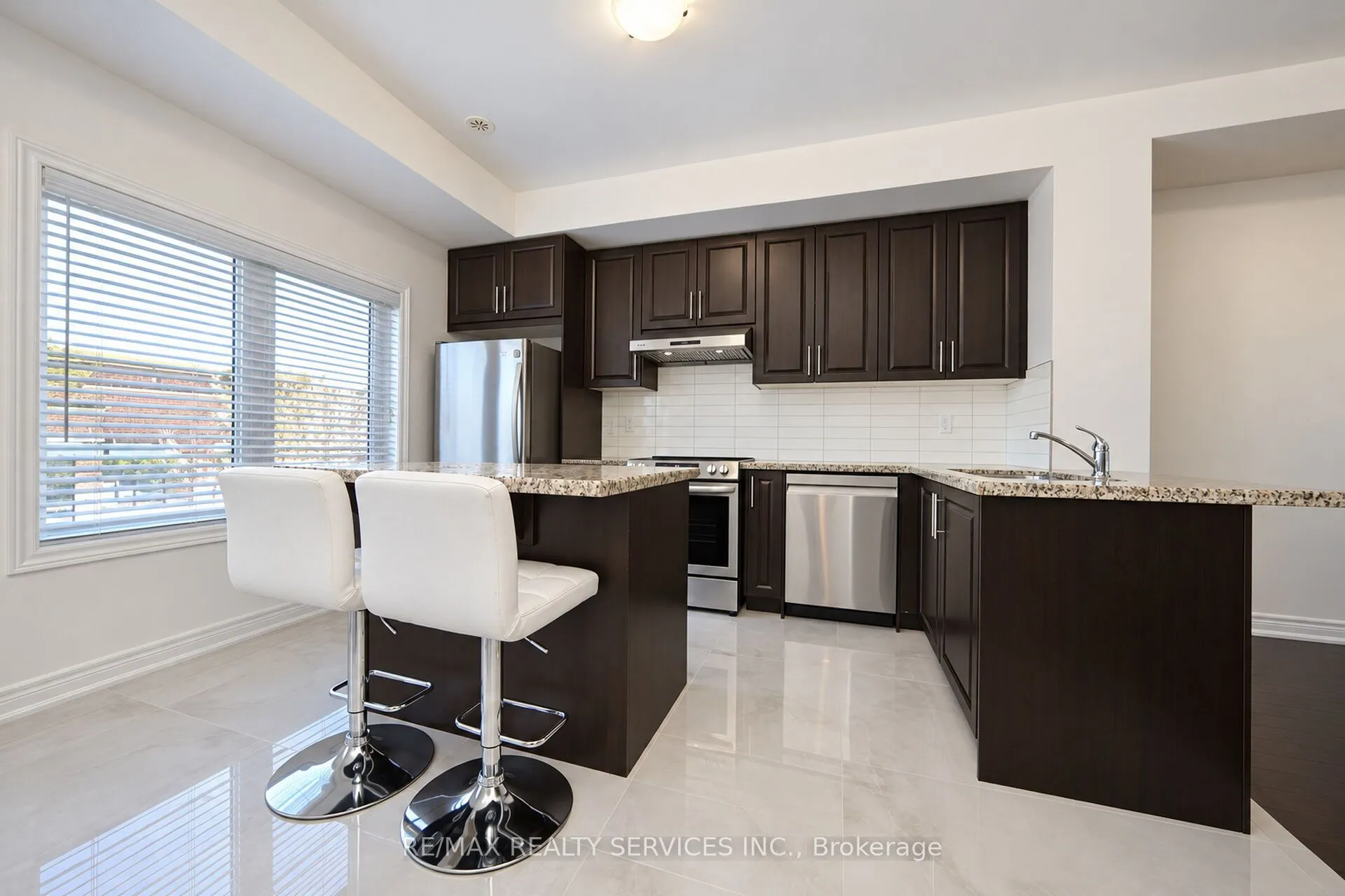 12 Cedarland Road #111