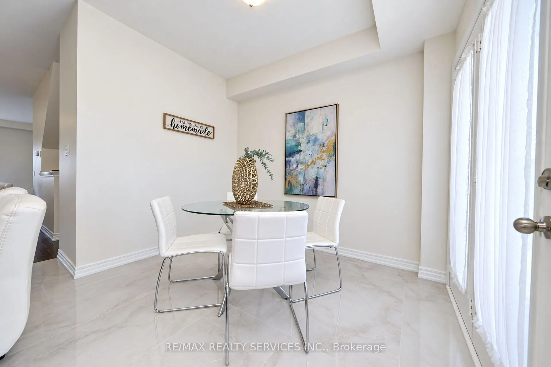 12 Cedarland Road #111