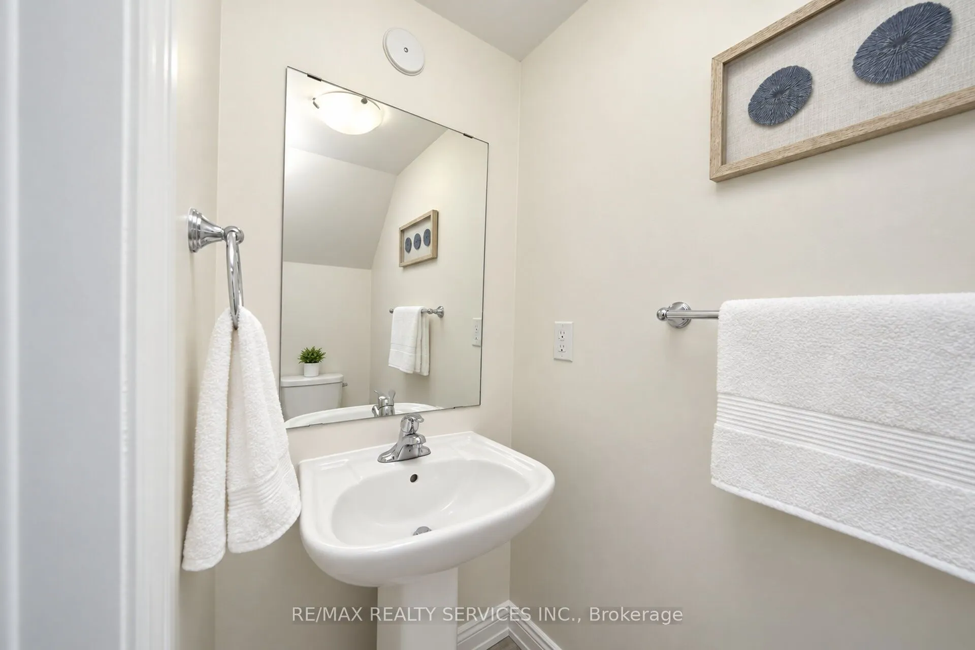 12 Cedarland Road #111