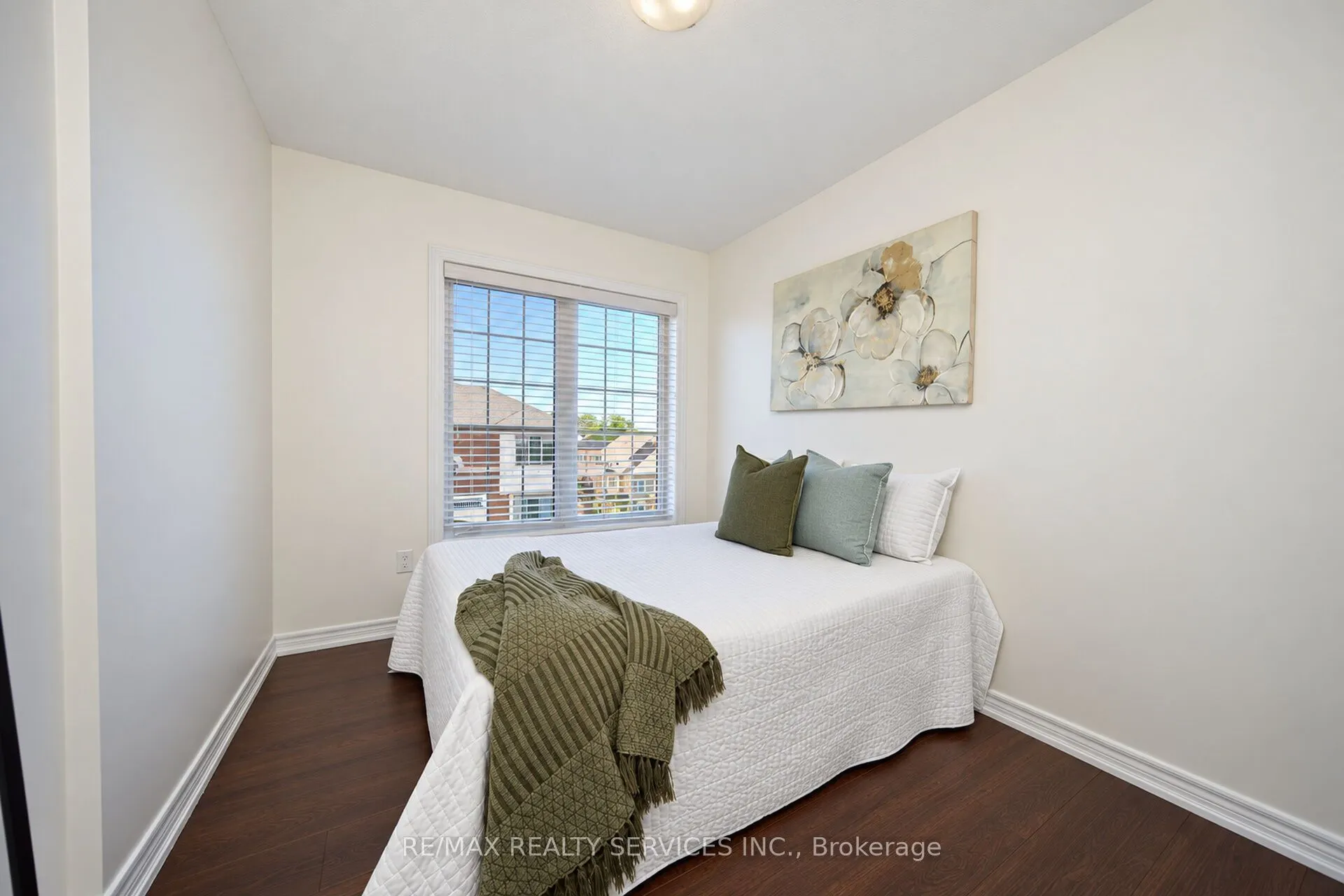 12 Cedarland Road #111