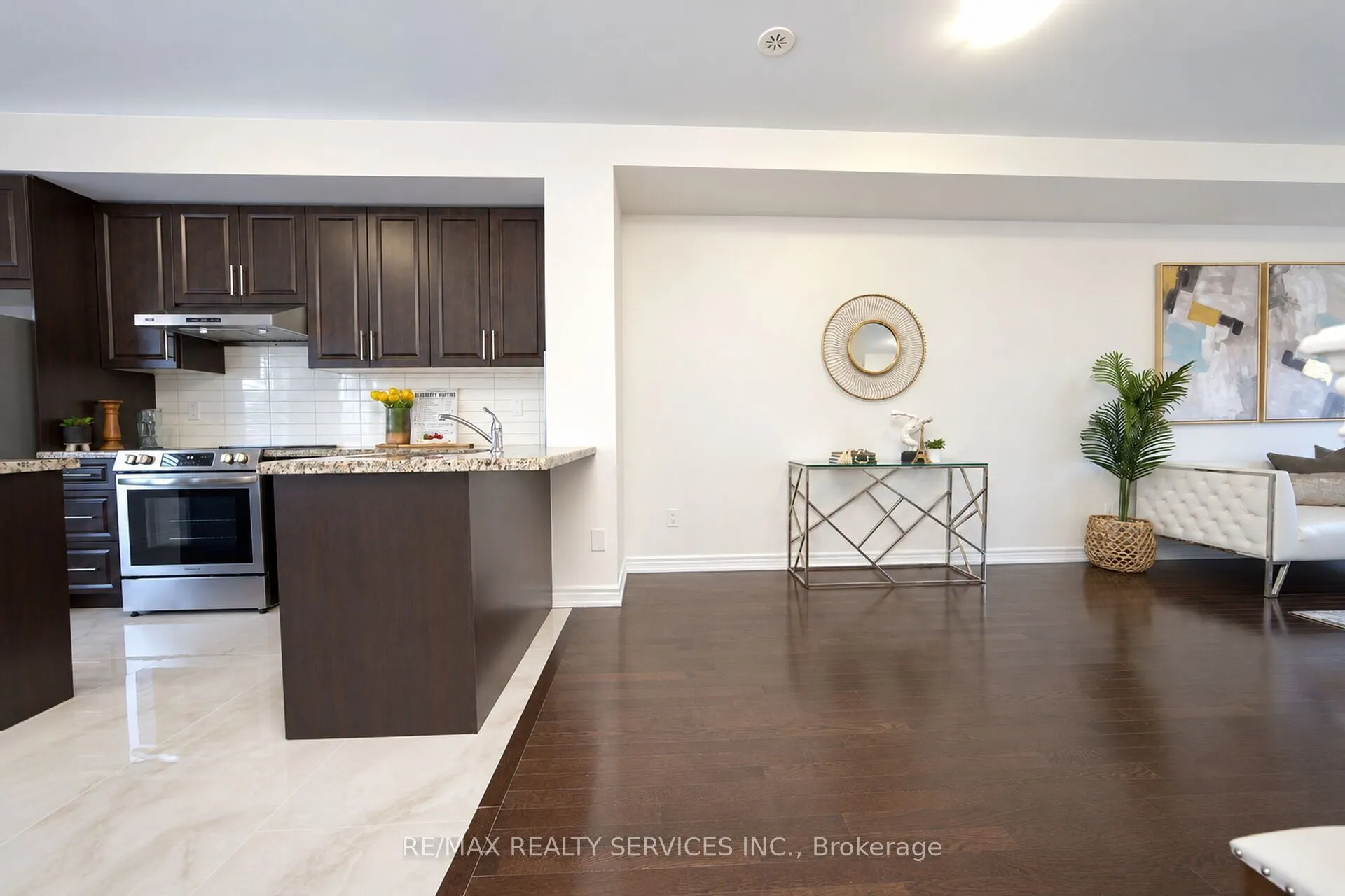 12 Cedarland Road #111